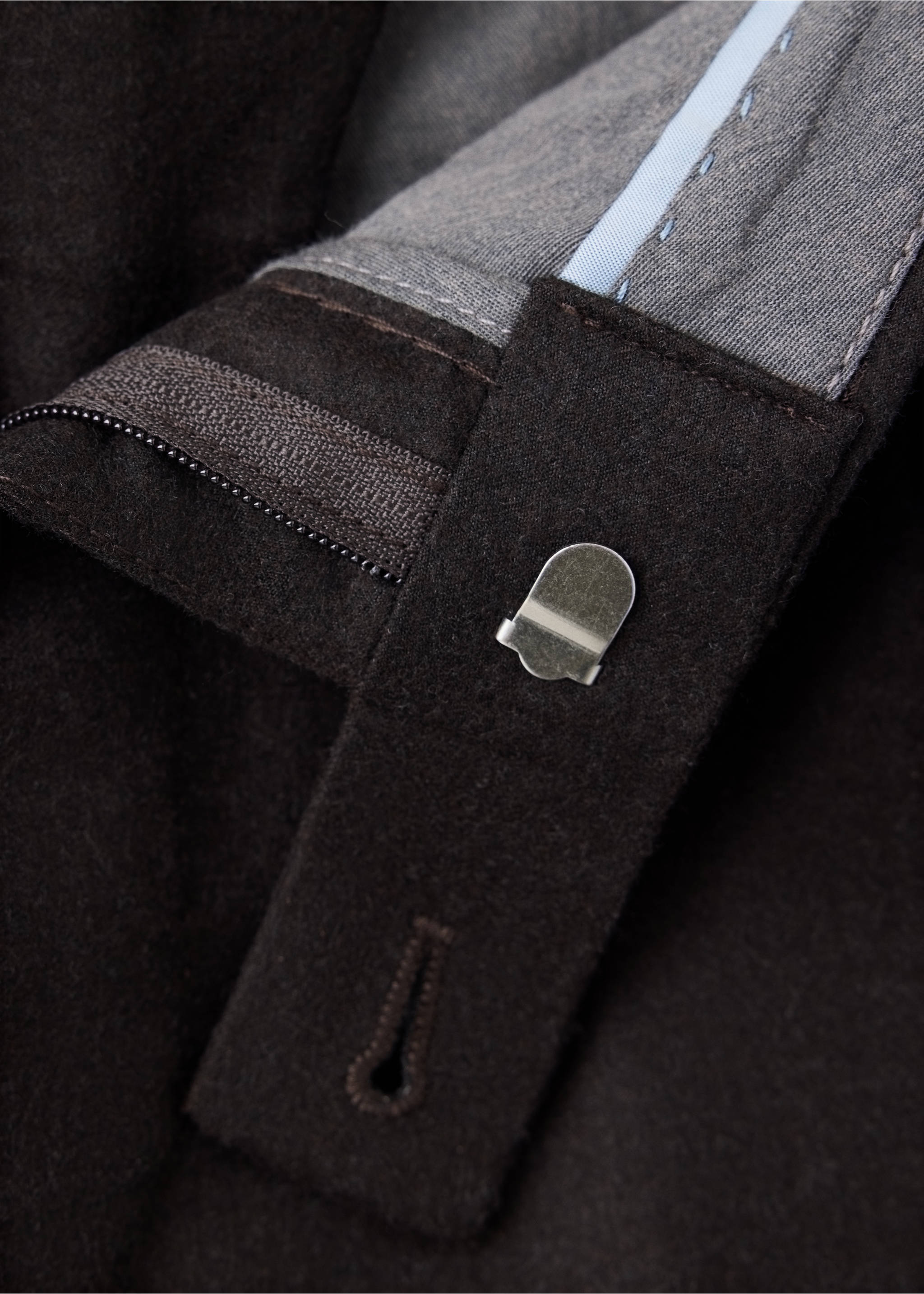 Pantalon laine vierge slim-fit - Détail de l'article 0, Marron. Ref: 37058630-00.