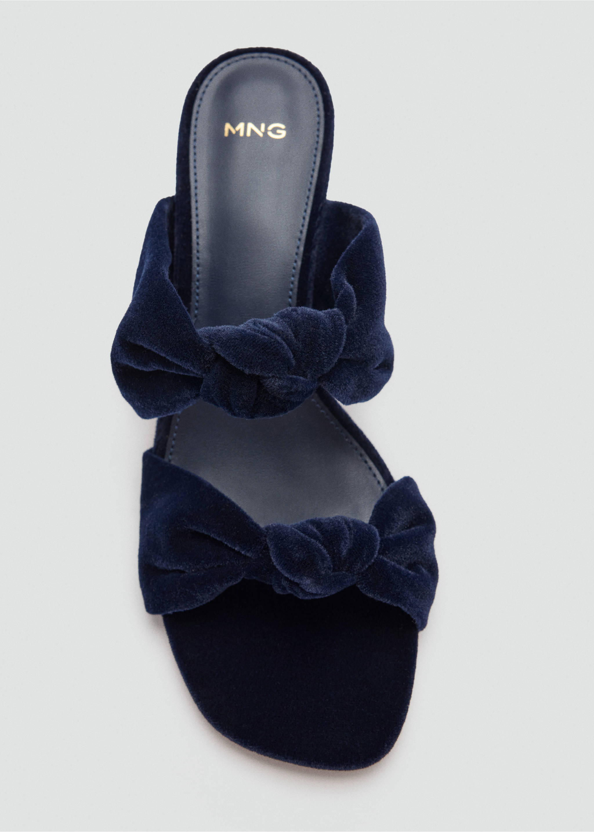Dark blue velvet sandal with knotted straps and a square toe., Night Blue. Ref: 37059113-00.