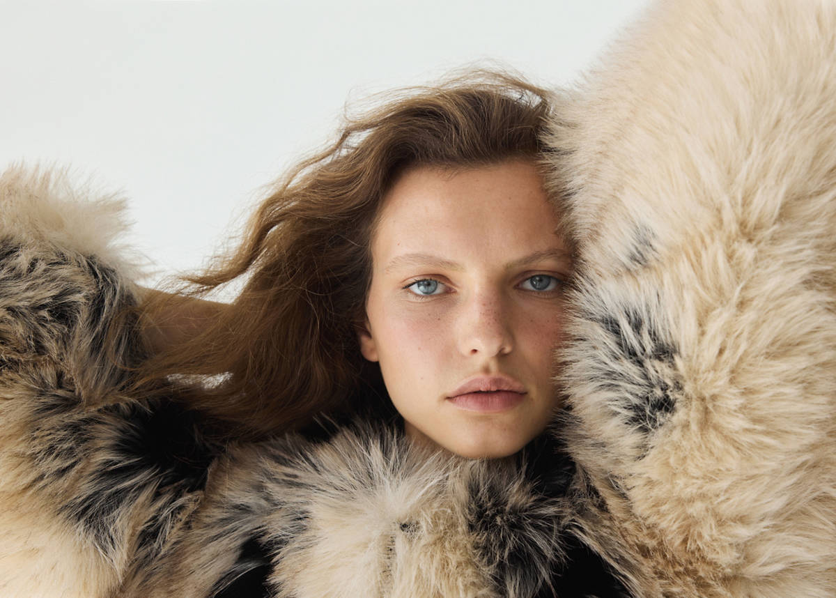 Two-tone faux fur jacket — Black