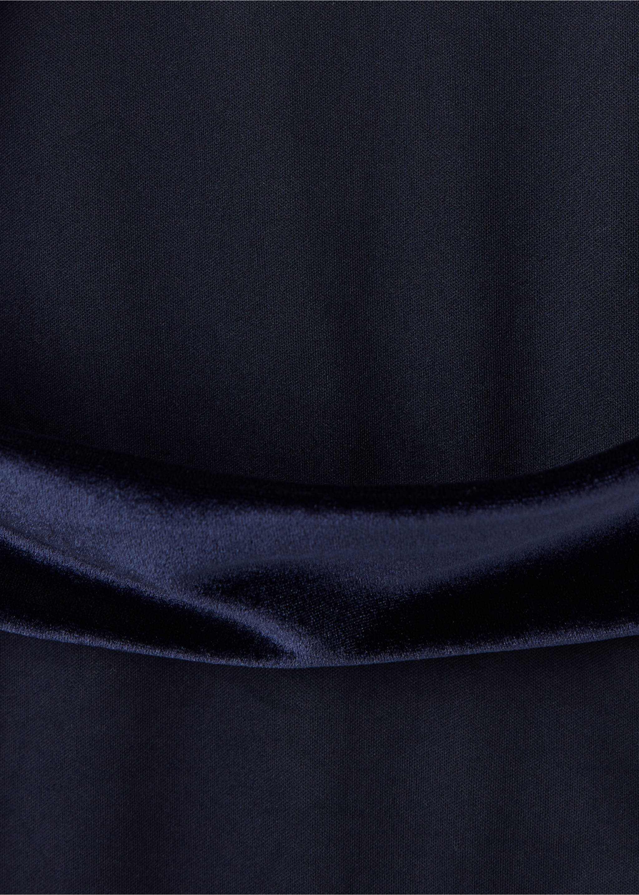 Dark navy blue jumpsuit fabric detail with a soft, draped waistband., Night Blue. Ref: 37059130-00.
