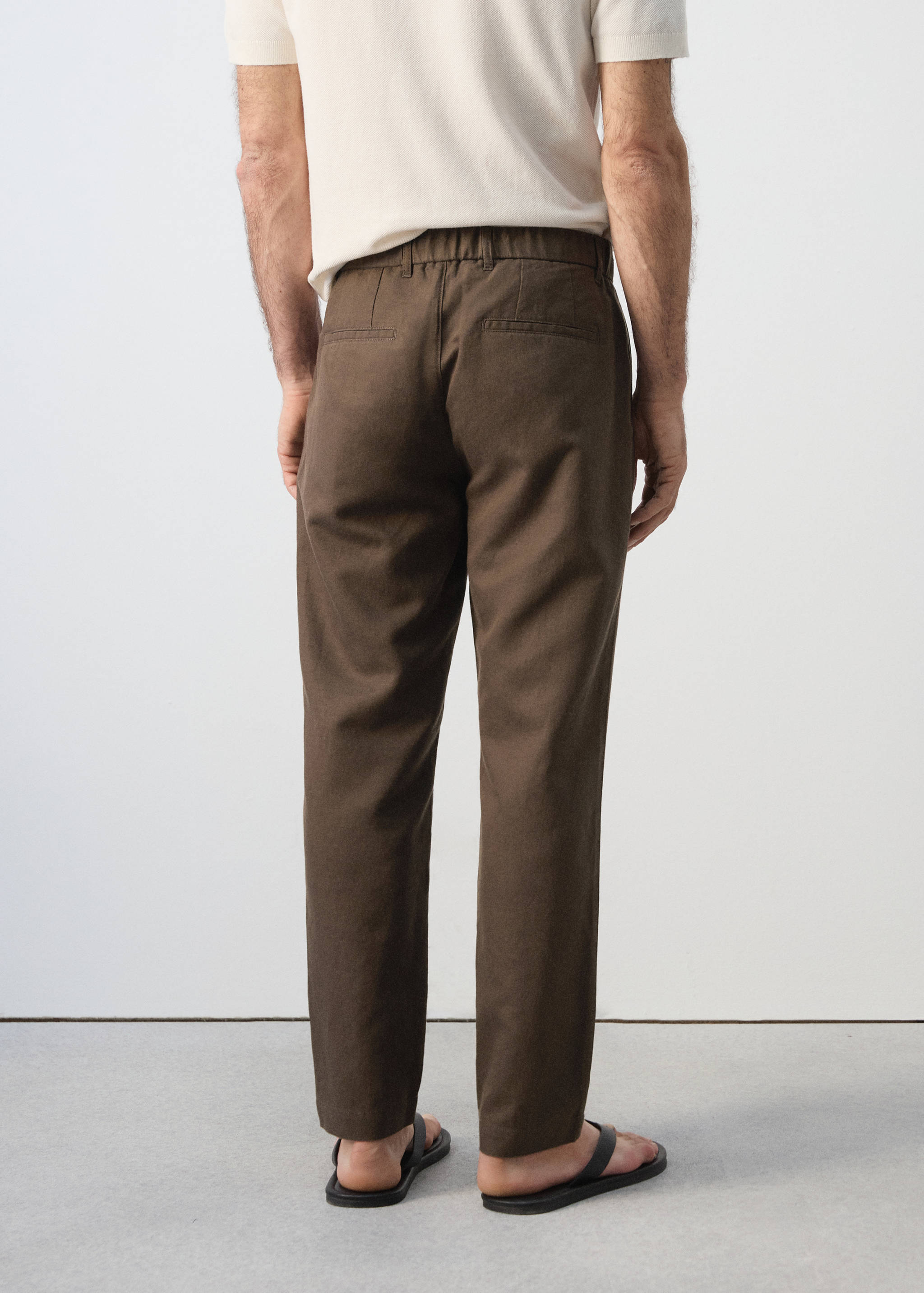 Pantalon en lin et coton coupe slim cropped - Verso de l’article