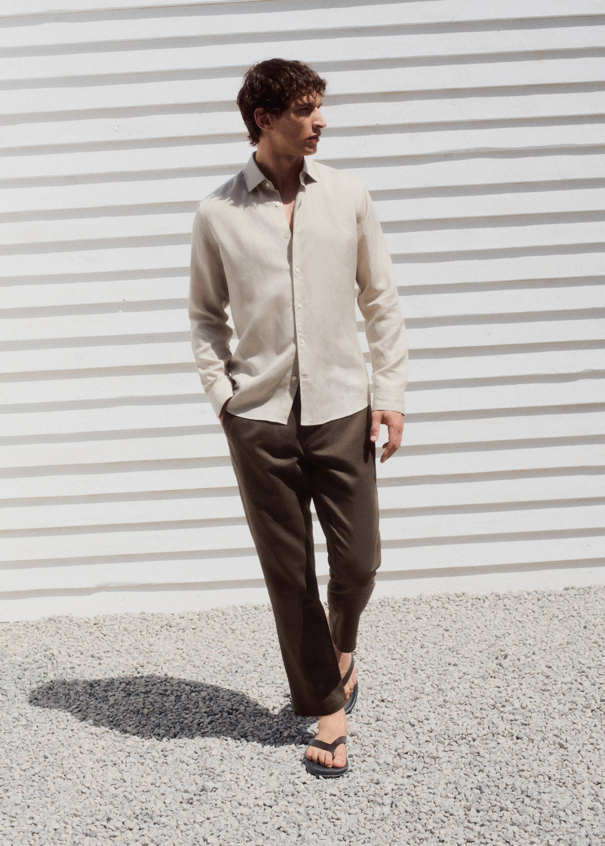 Slim fit cropped linen-cotton trousers - Details of the article 7