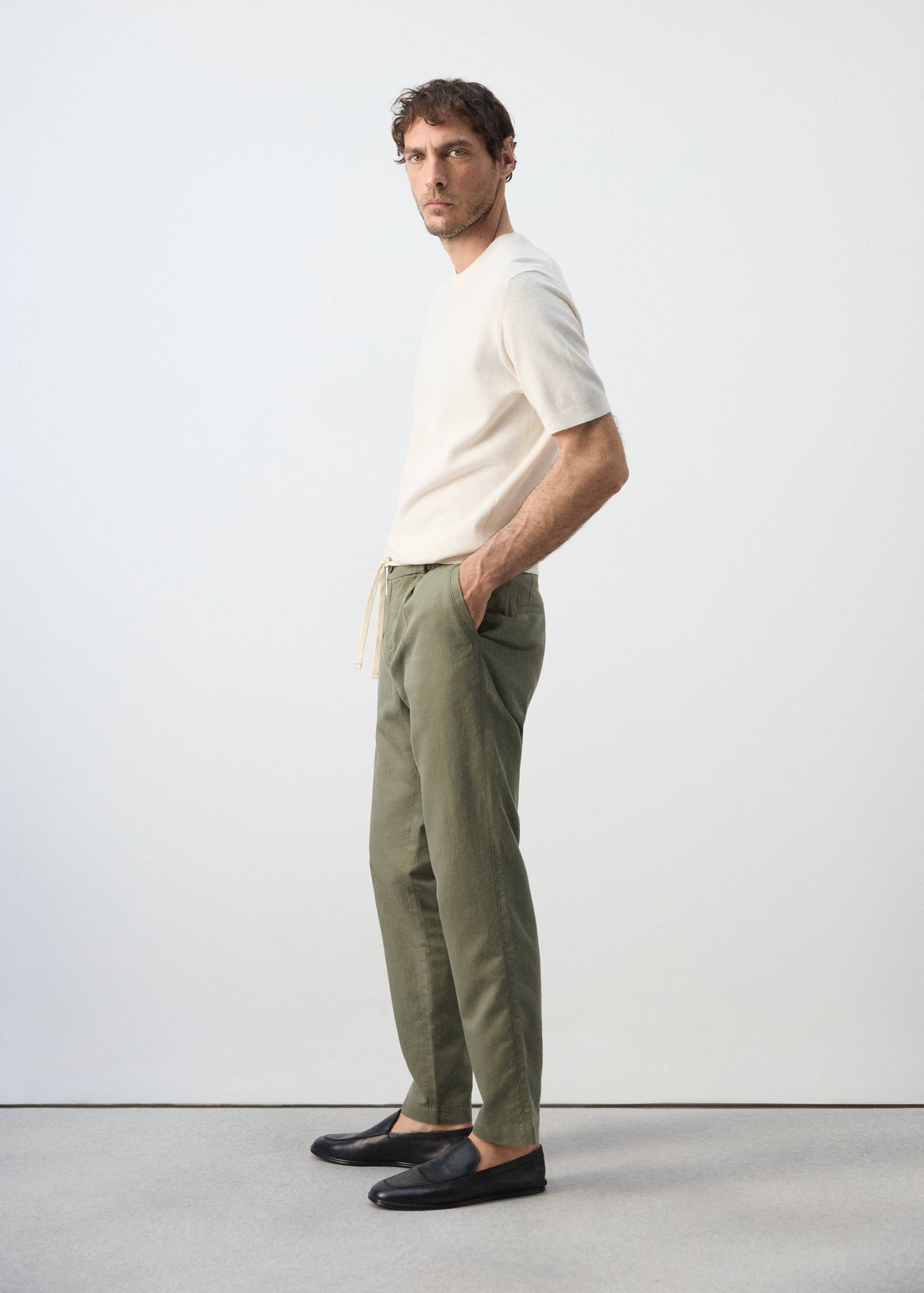 Spodnie slim fit cropped z lnu i bawełny - Szczegóły artykułu 2