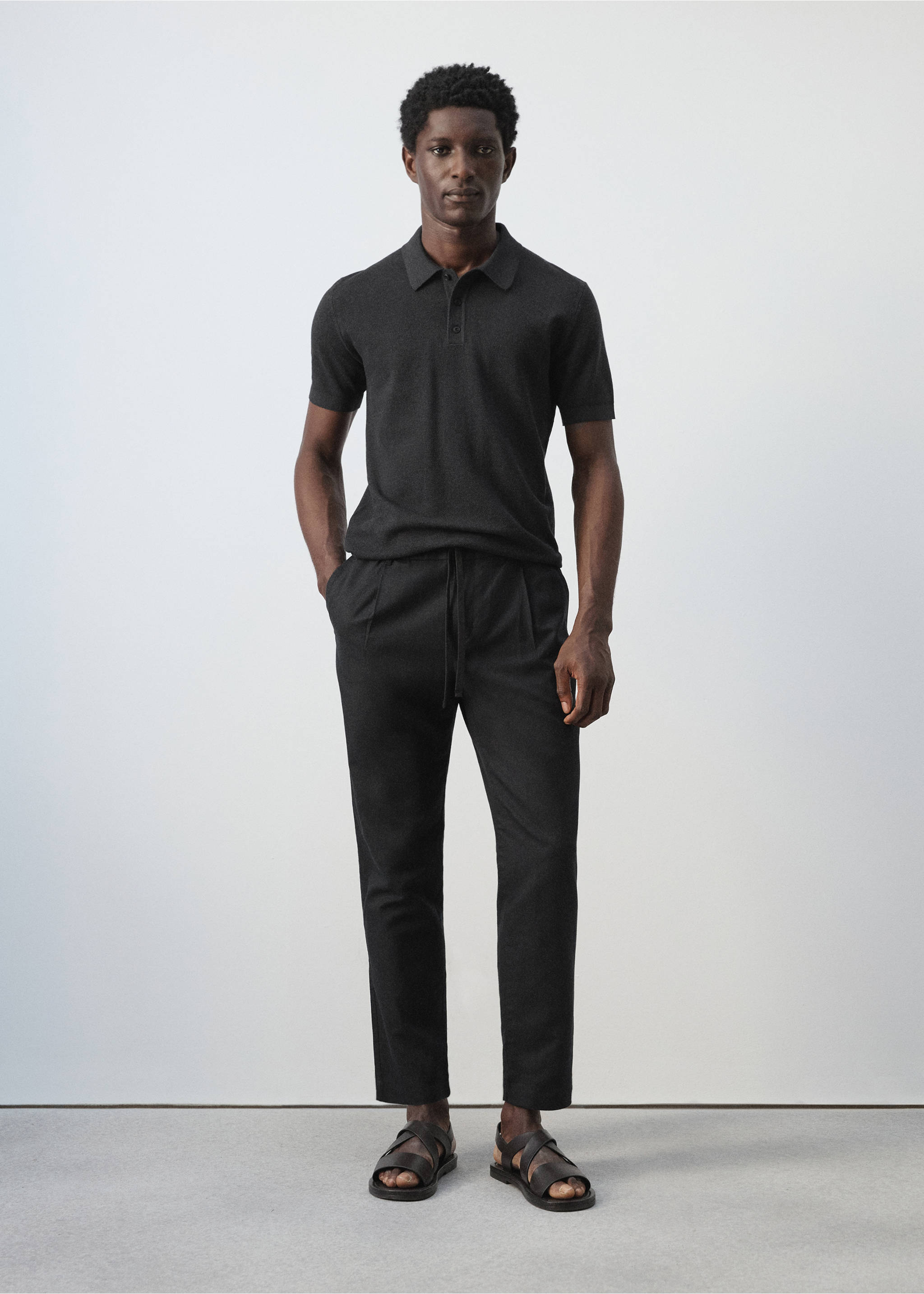 Pantalon slim fit cropped lin coton - Plan général, Noir. Ref: 37061331-00.