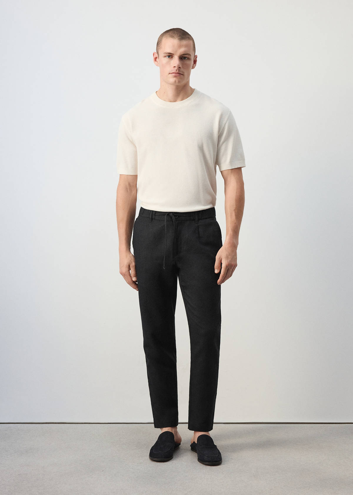 Slim fit cropped linen-cotton trousers — Black