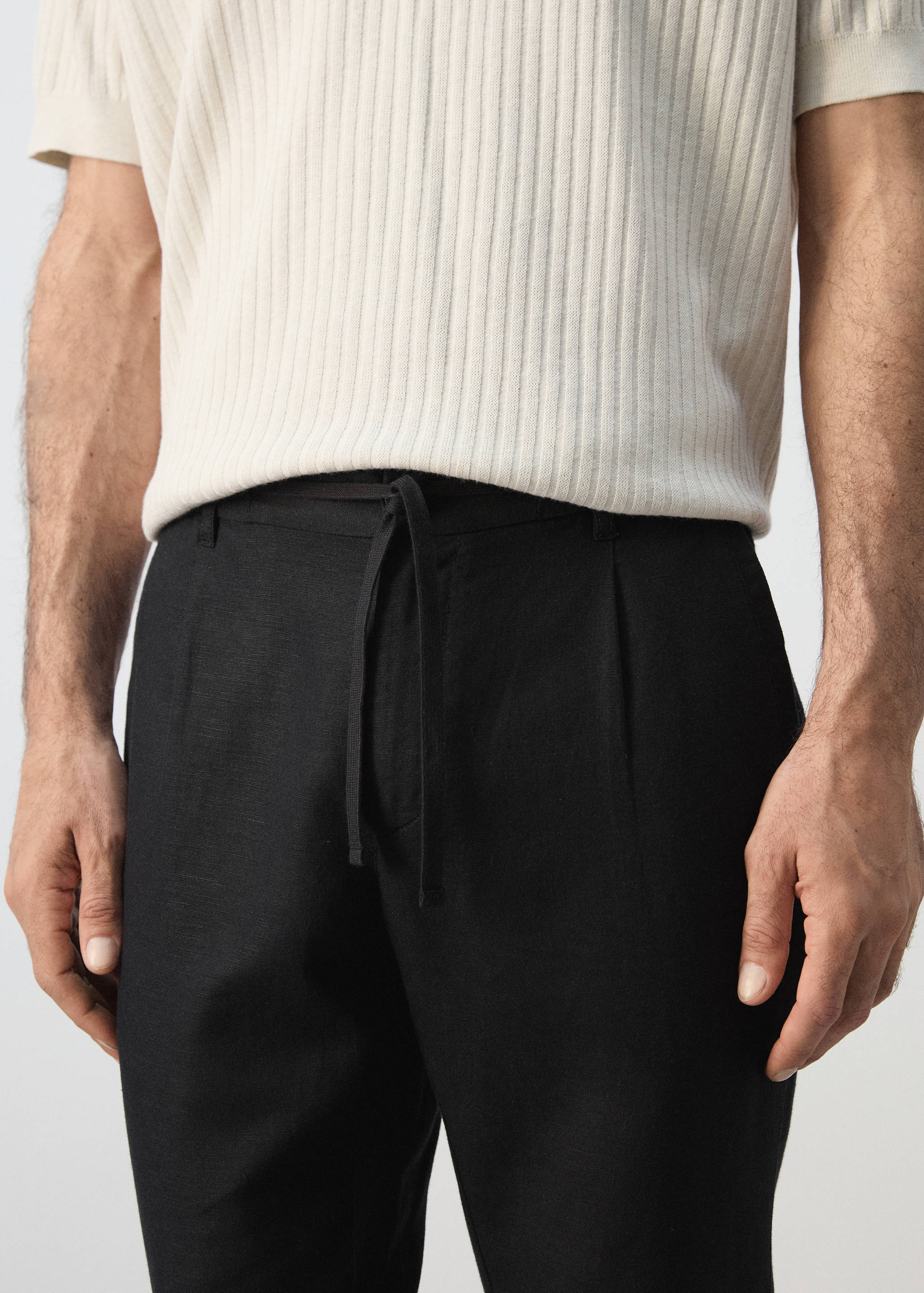 Pantalon en lin et coton coupe slim cropped - Détail de l'article 1