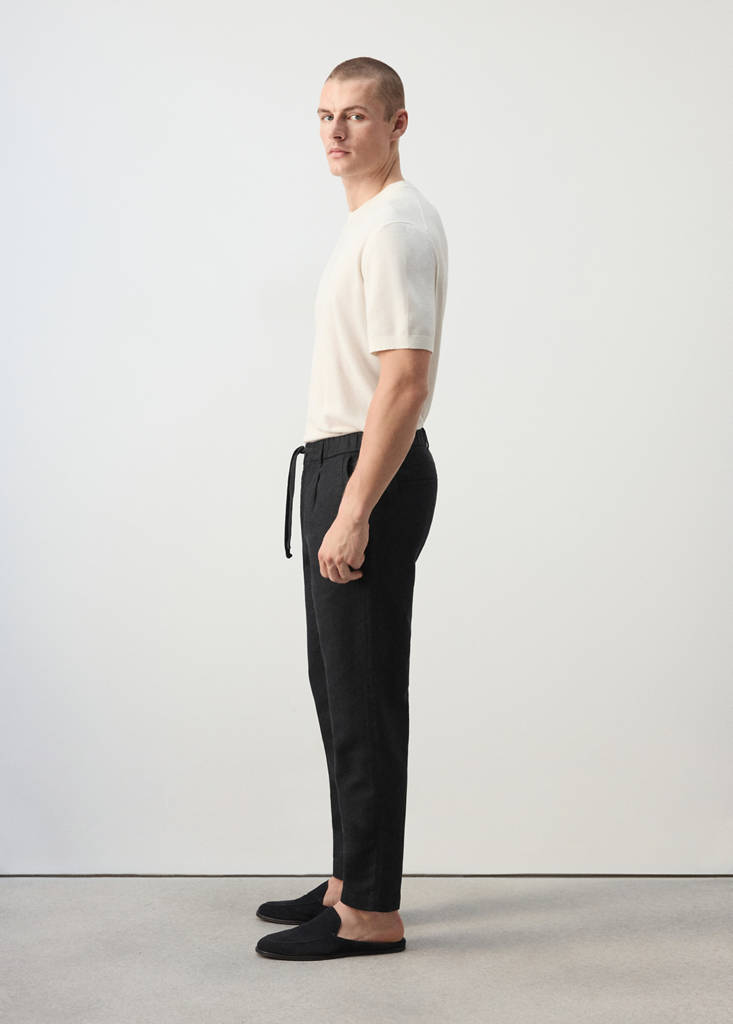 Slim fit cropped linen-cotton trousers — Black