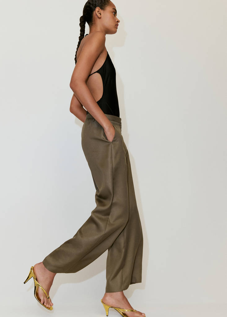 High-waisted lyocell trousers — Khaki