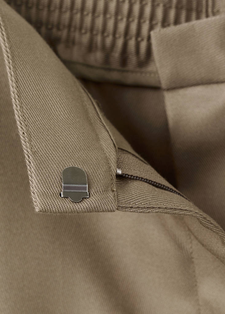 High-waisted lyocell trousers — Khaki