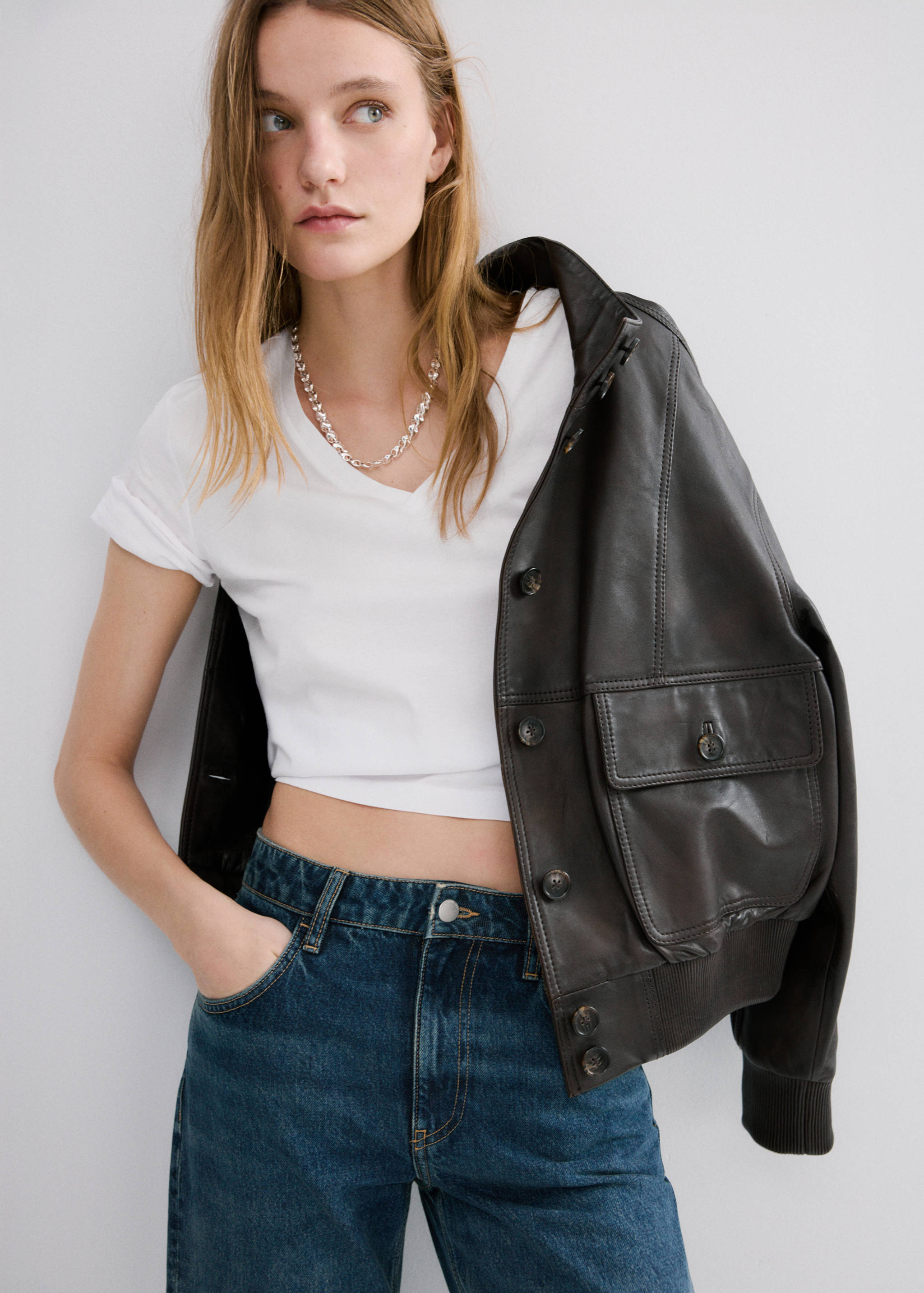 Camiseta algodón cuello pico - Detalle del artículo 3