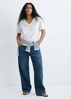 V-neck cotton T-shirt — White 7