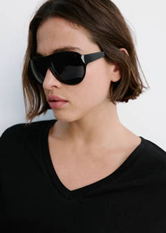 V-neck cotton T-shirt — Black 6