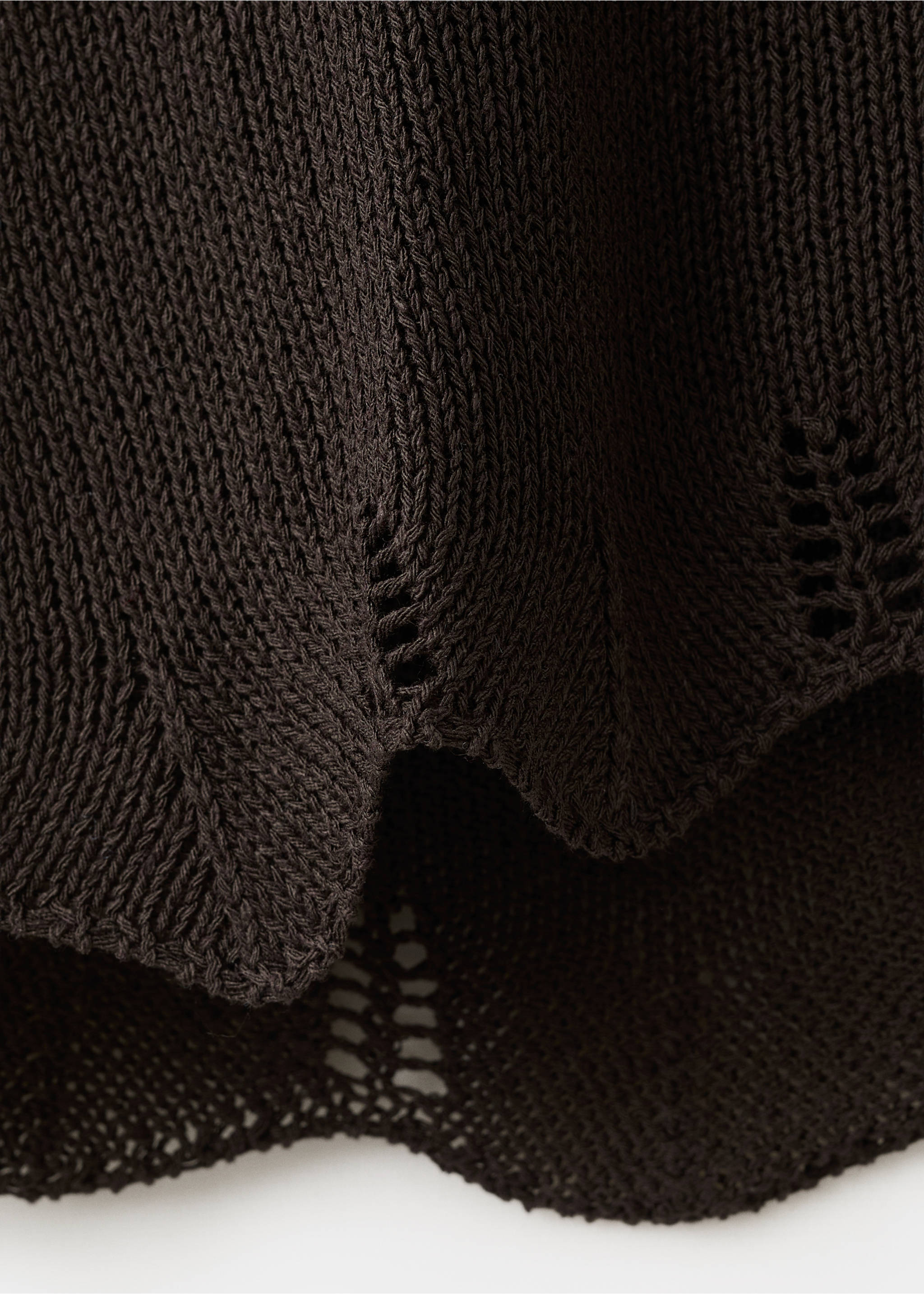 Crochet flower halter top - Details of the article 0, Chocolate. Ref: 37061368-00.