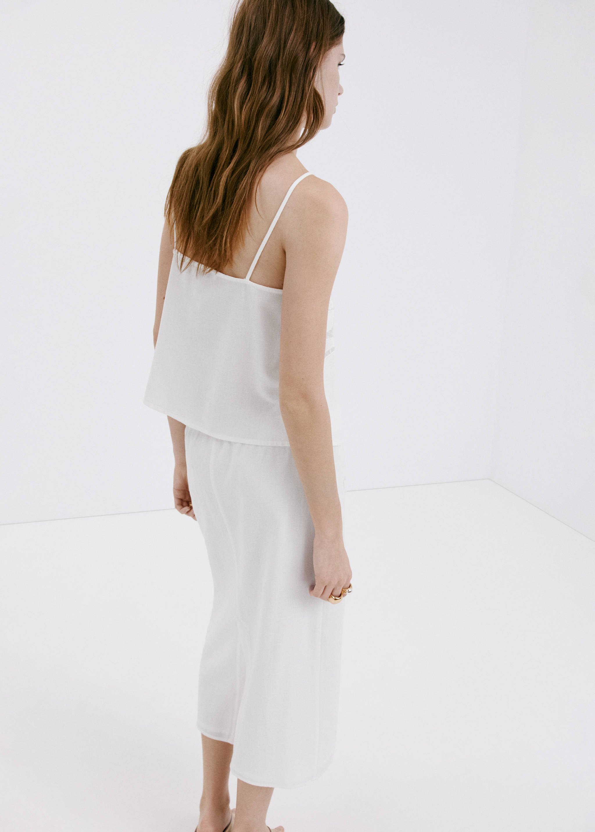 Floral detail strappy top - الجهة الخلفية للمنتج