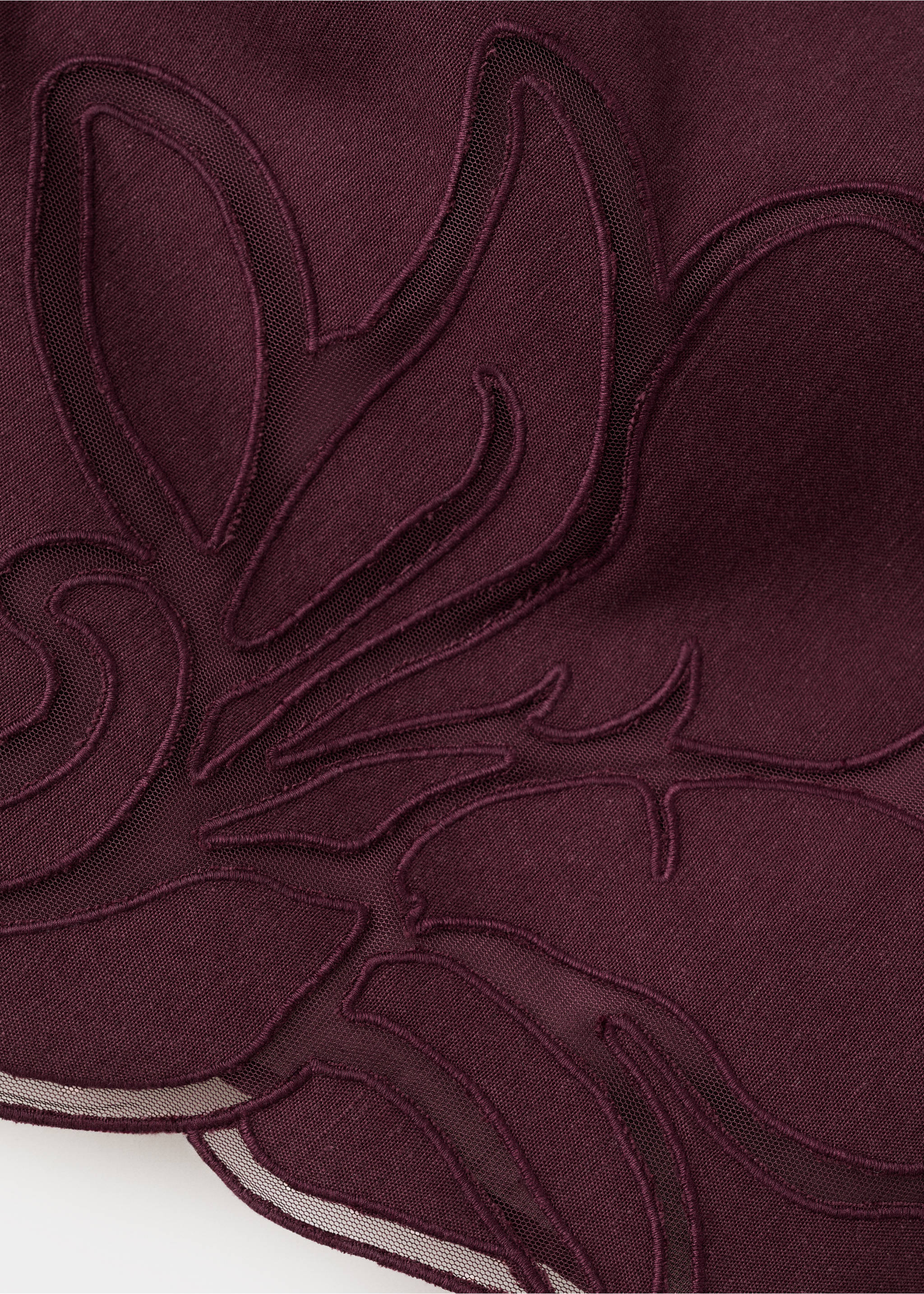 Asymmetric floral embroidered top - Details of the article 0, Maroon. Ref: 37061370-00.
