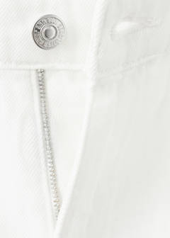 Wide leg mid-rise jeans — White 7