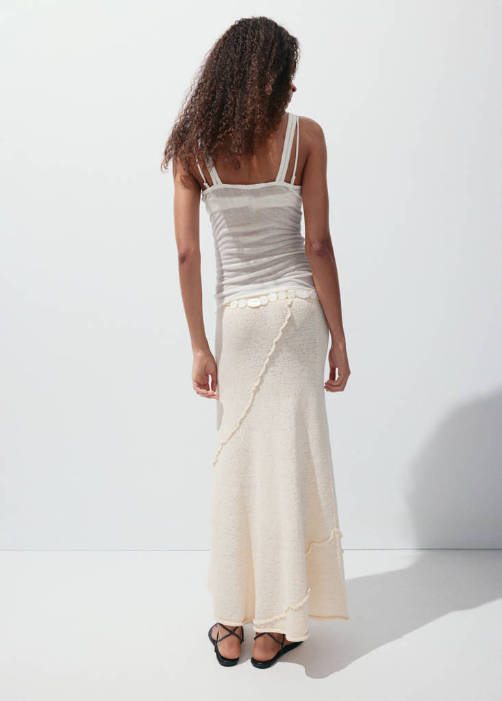 Ribbed skirt with wavy stitching details — Sand