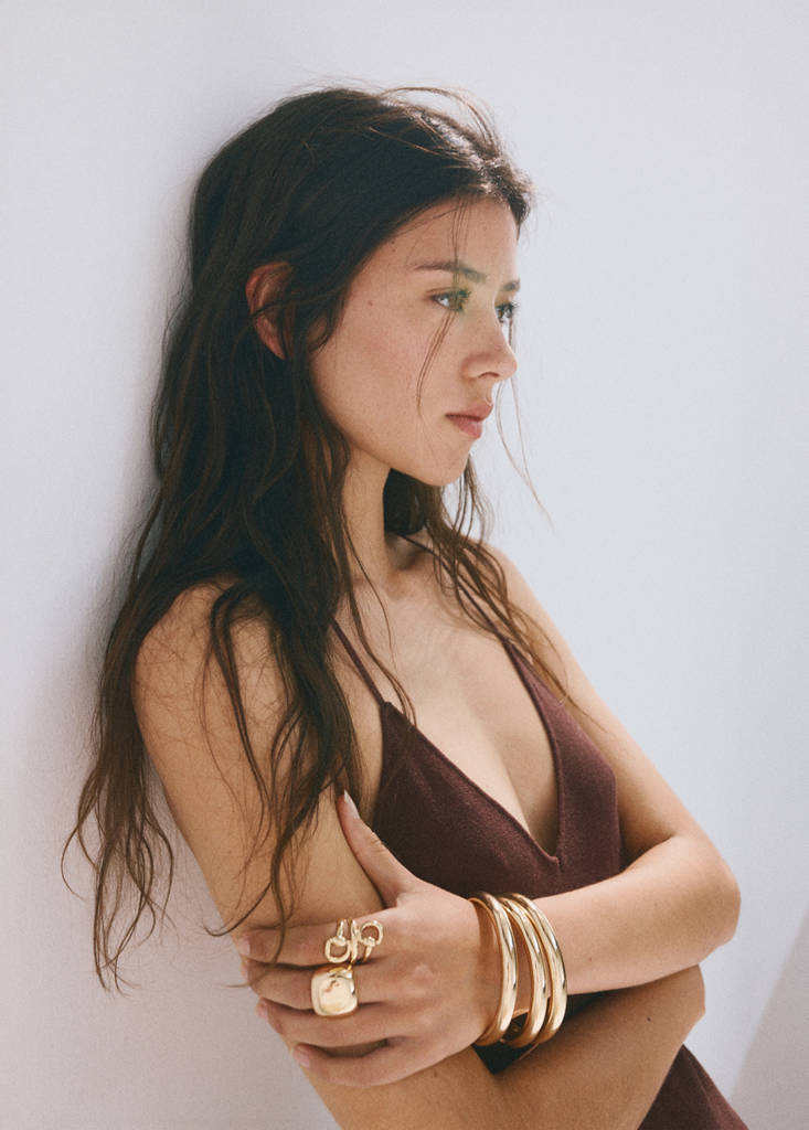 Knitted V-neck dress with bead embellishments — Chocolate