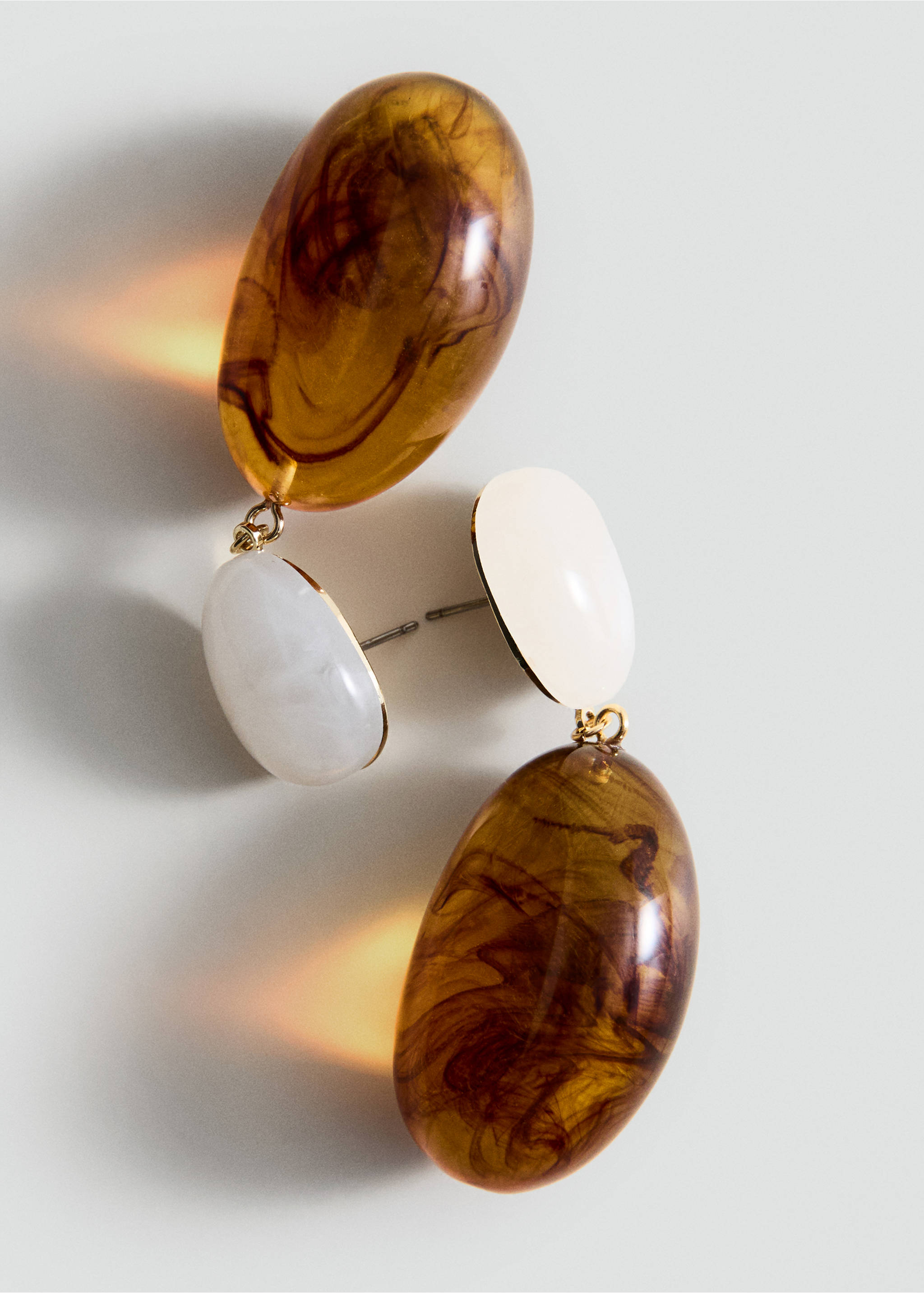 Mixed pendant earrings - Details of the article 1, Brown. Ref: 37061382-00.