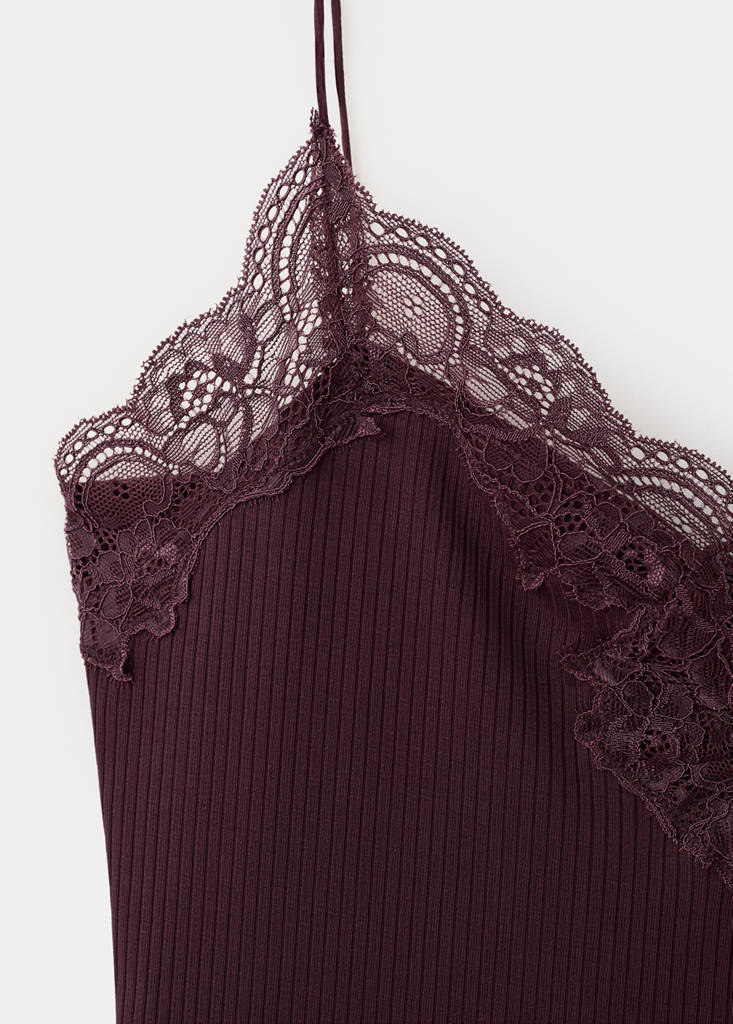 V-neck lace body — Plum