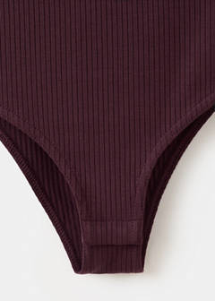 V-neck lace body — Plum 7