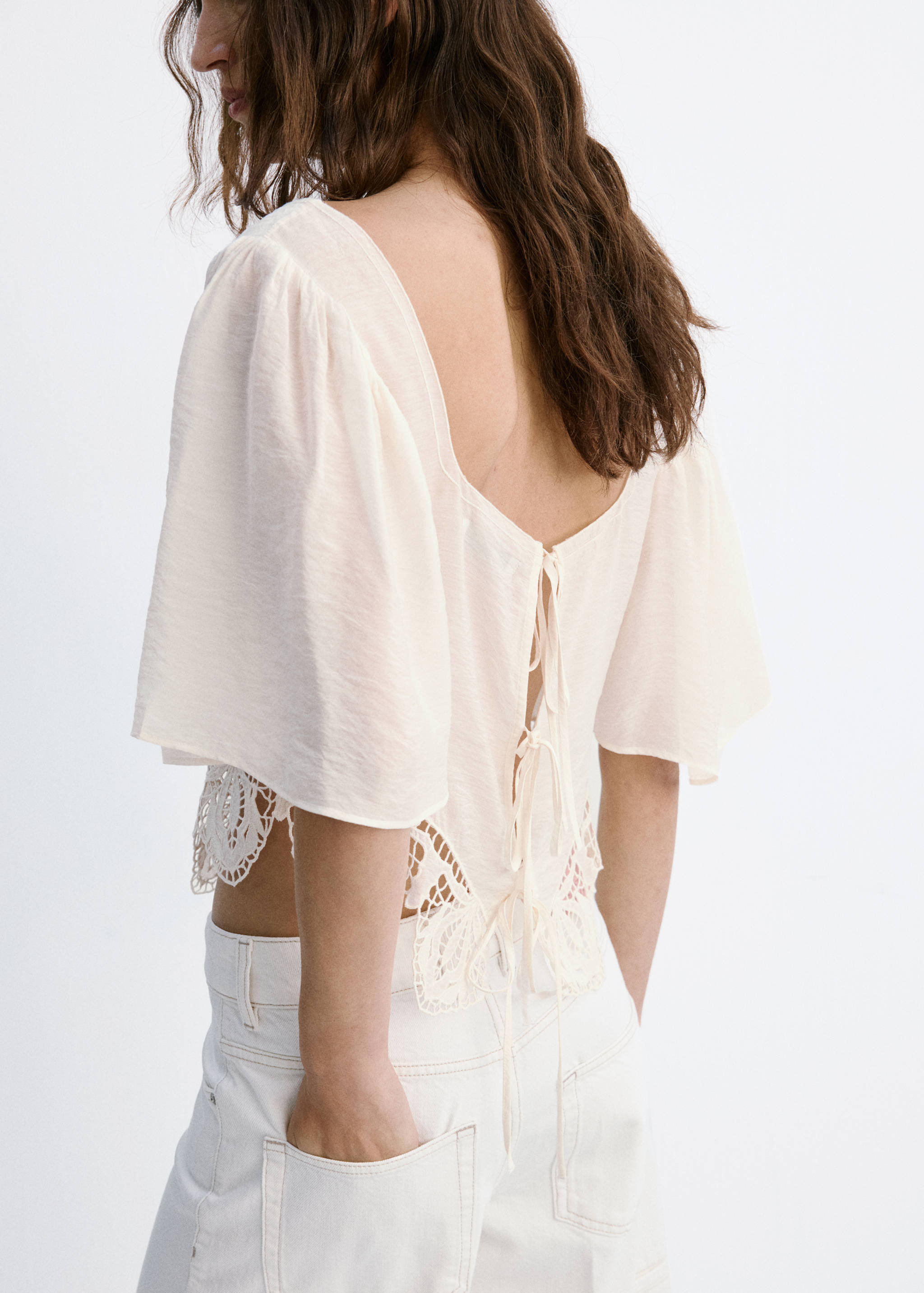 Broderie anglaise crop top - Reverse of the article