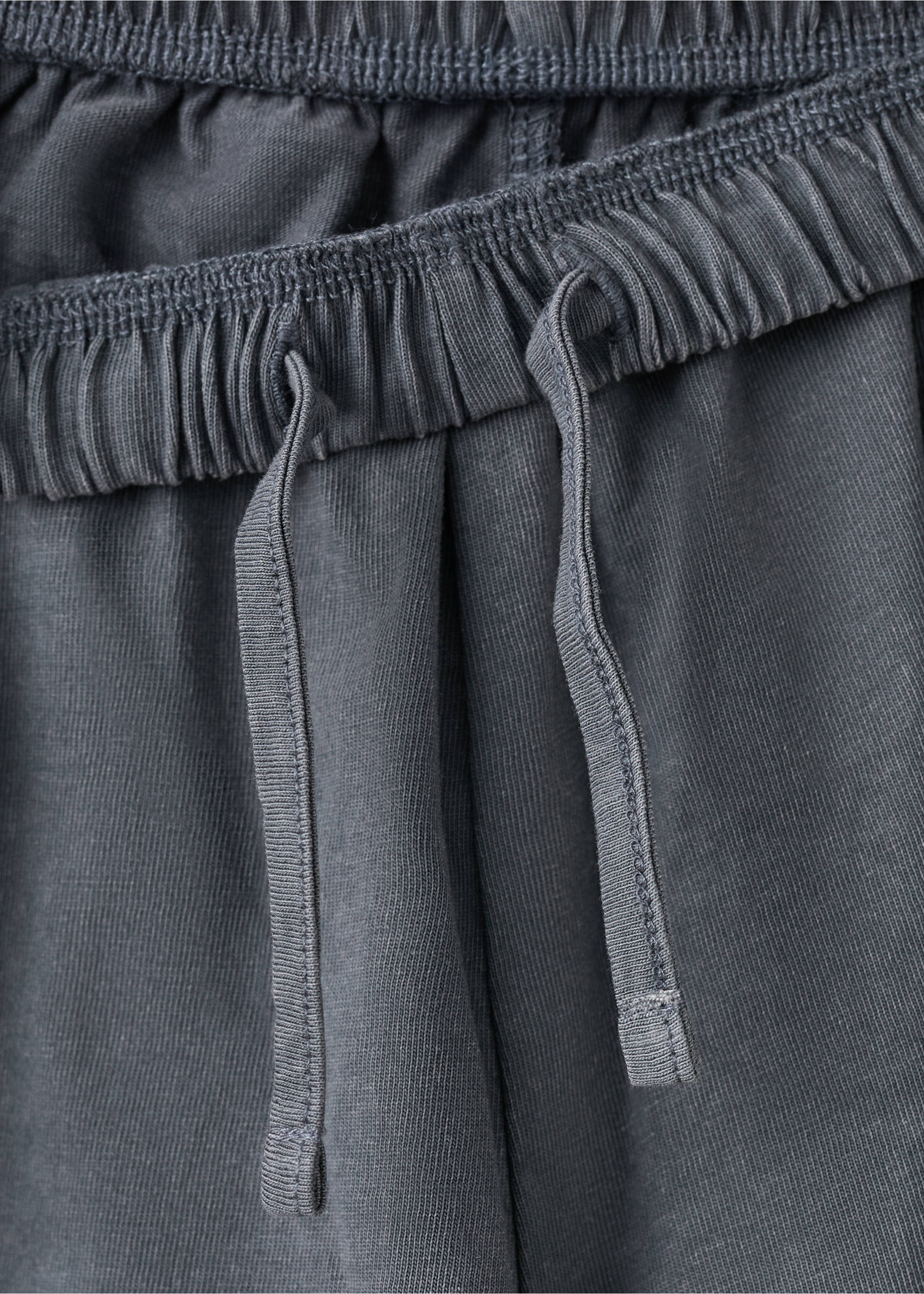 Cotton eyelets shorts - Details of the article 0, Charcoal. Ref: 37061390-00.