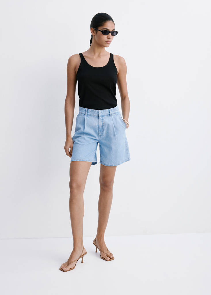Mid-rise denim bermuda shorts with pleats — Light Blue