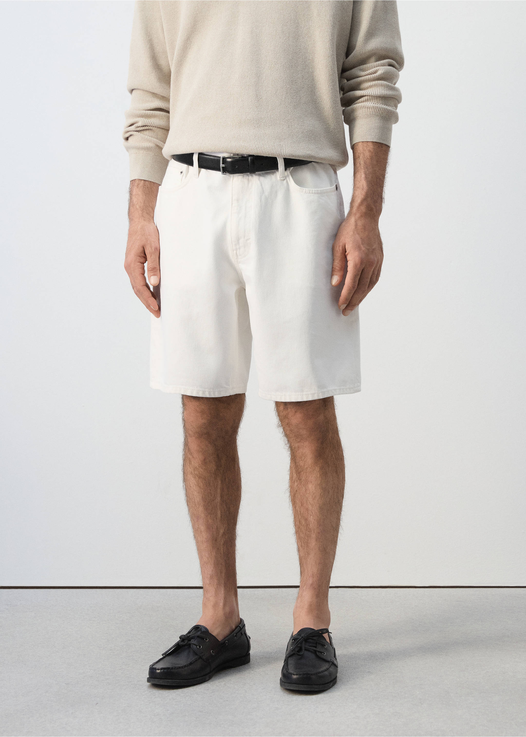 Straight-fit denim bermuda shorts - Medium plane, Off White. Ref: 37061404-00.
