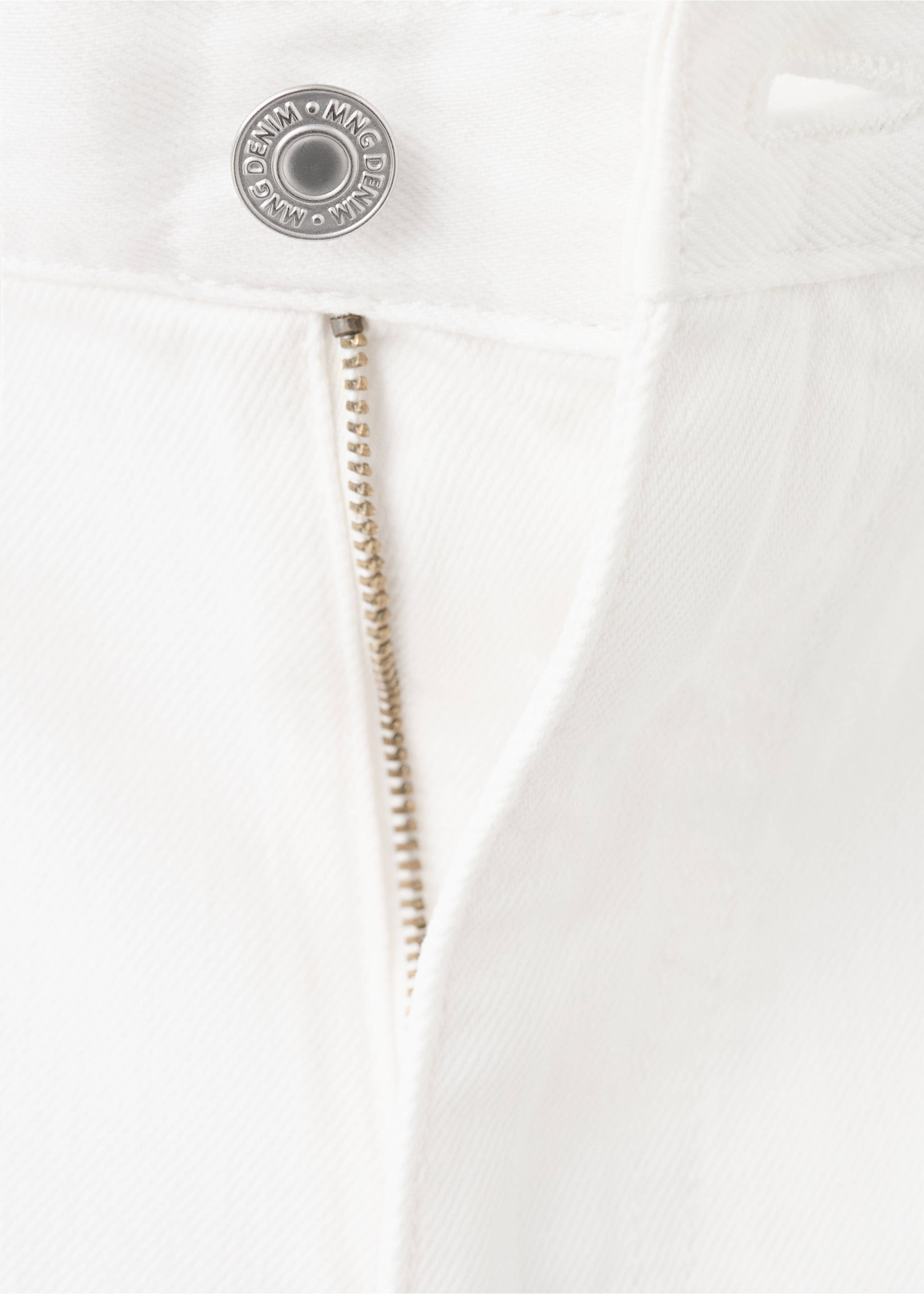 Straight-fit denim bermuda shorts - Details of the article 8, Off White. Ref: 37061404-00.