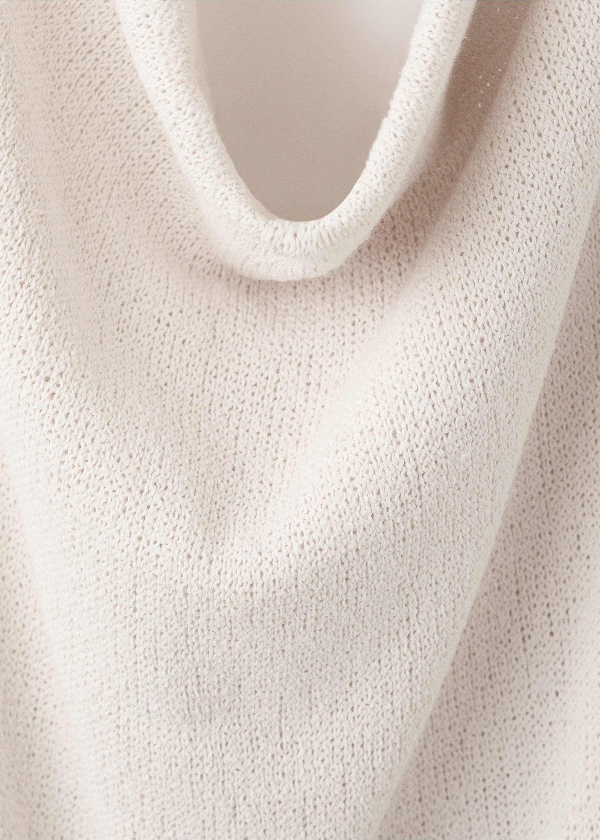 Halter knit dress with belt - Details of the article 8, Ecru. Ref: 37061414-00.