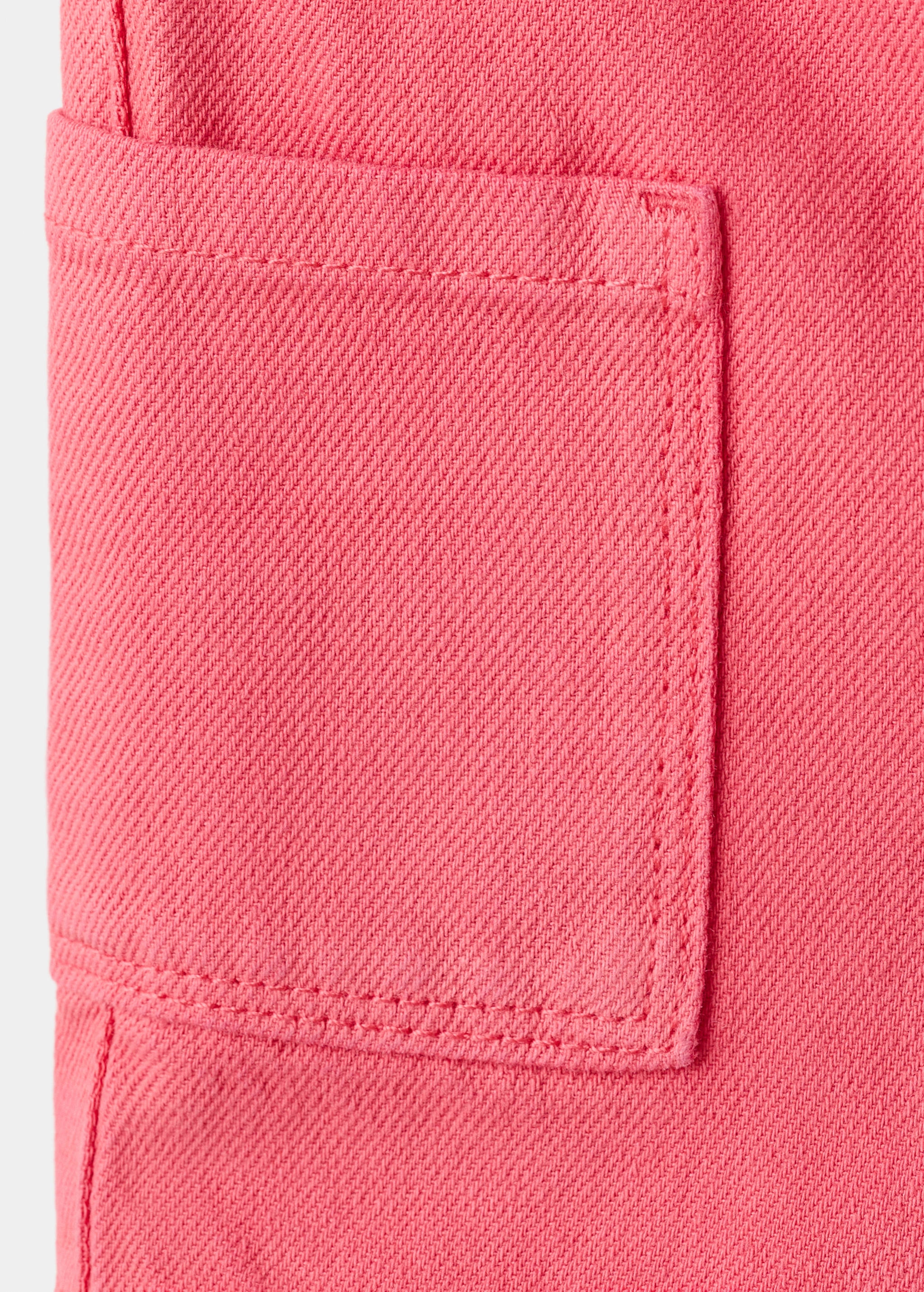 Denim shorts with pocket details - Details of the article 0