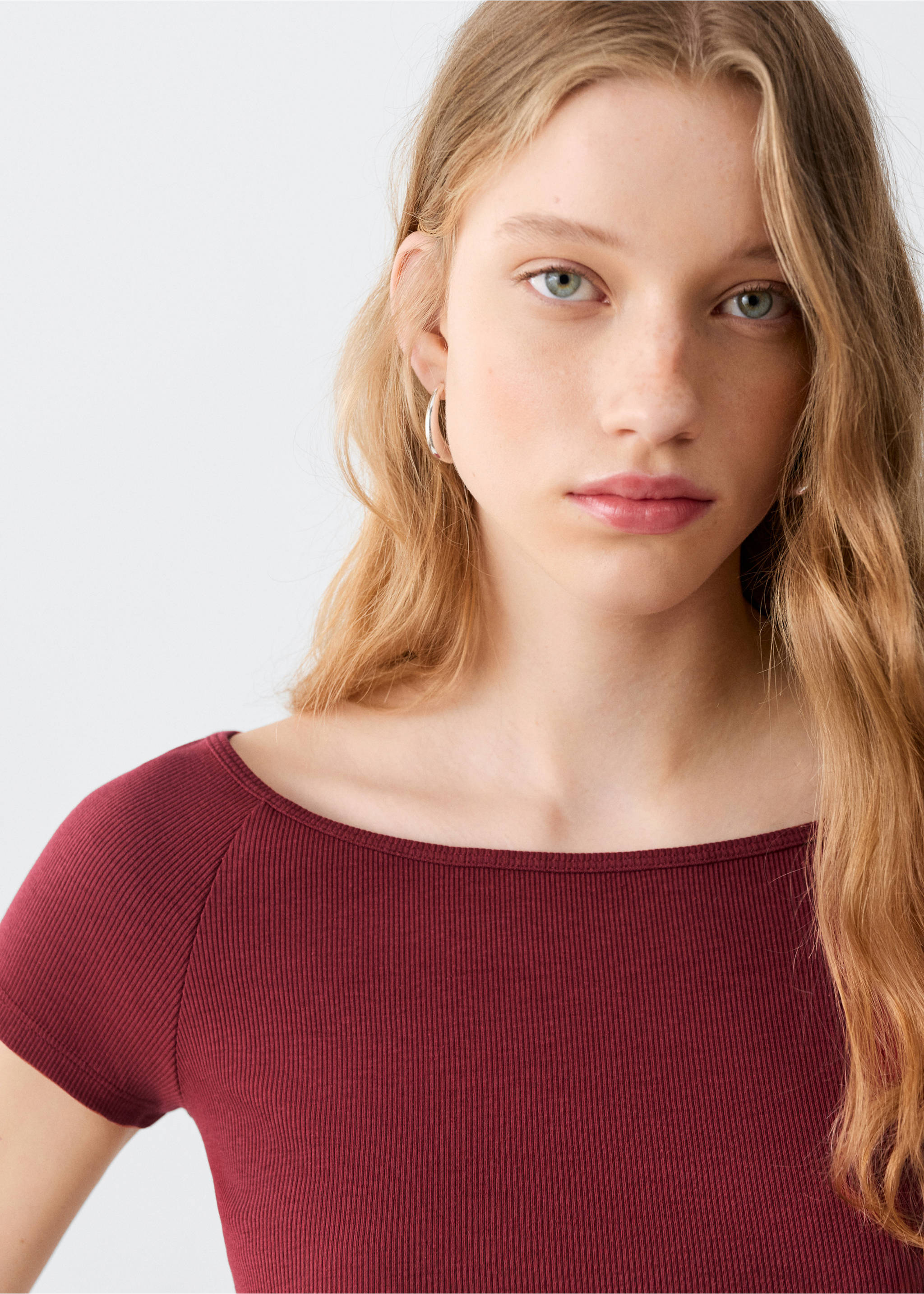 T-shirt bali - Details of the article 1, Burgundy. Ref: 37061426-00.