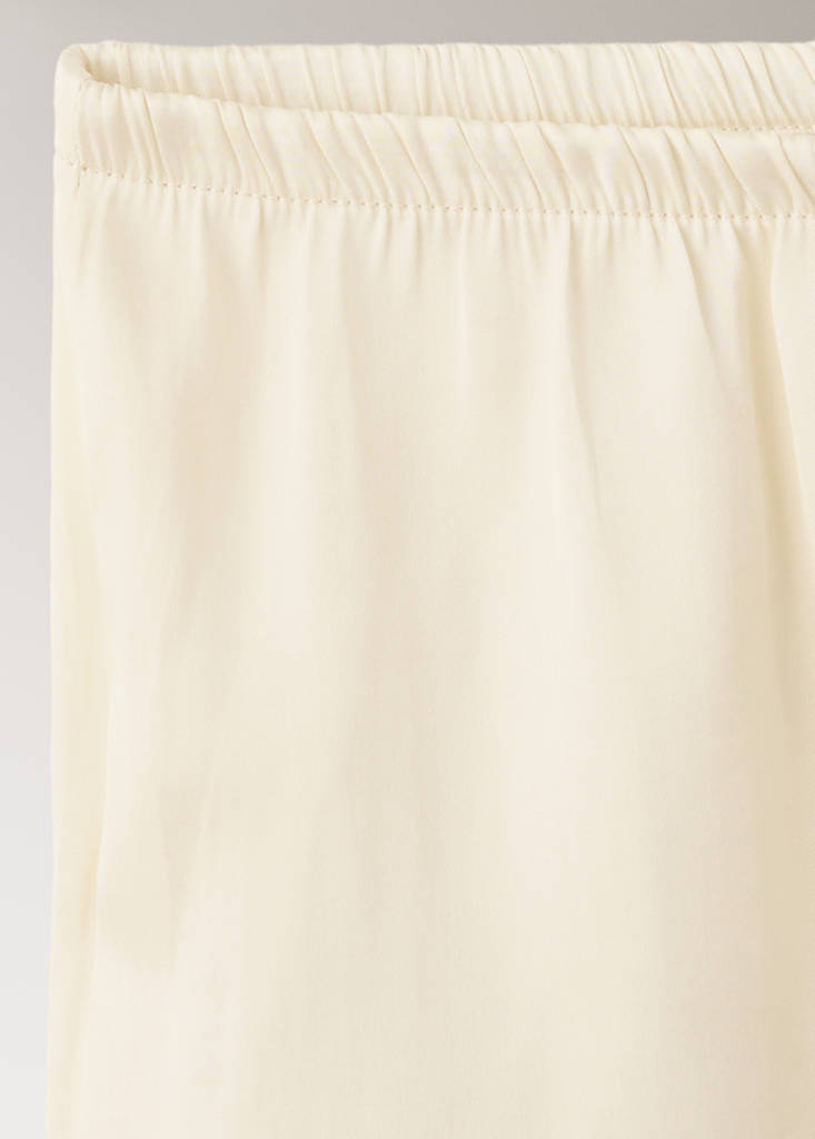Satin lace-trim pyjama shorts — Ivory White