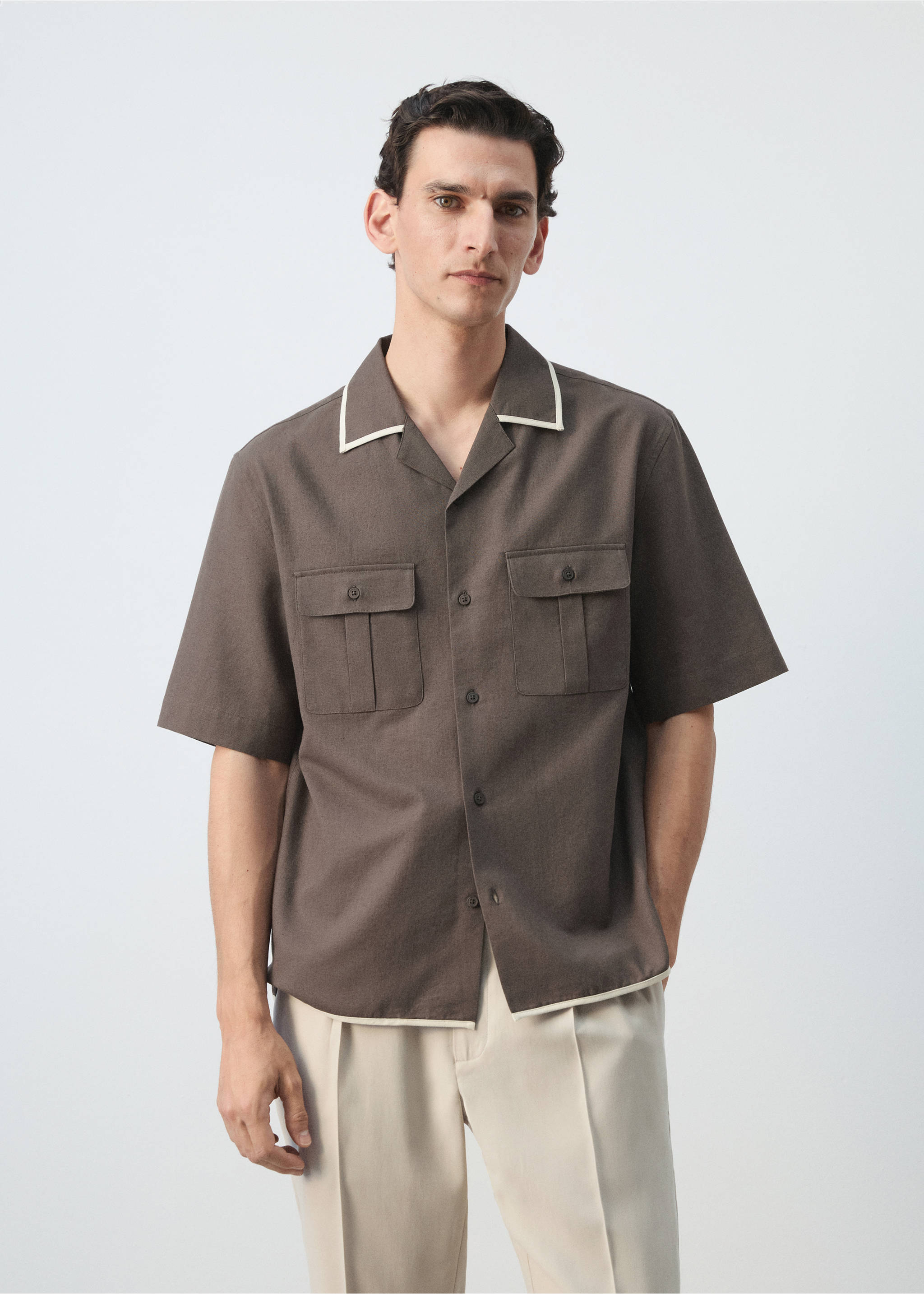 Camisa cotó lli coll bowling - Pla mig, Xocolata. Ref: 37061432-00.