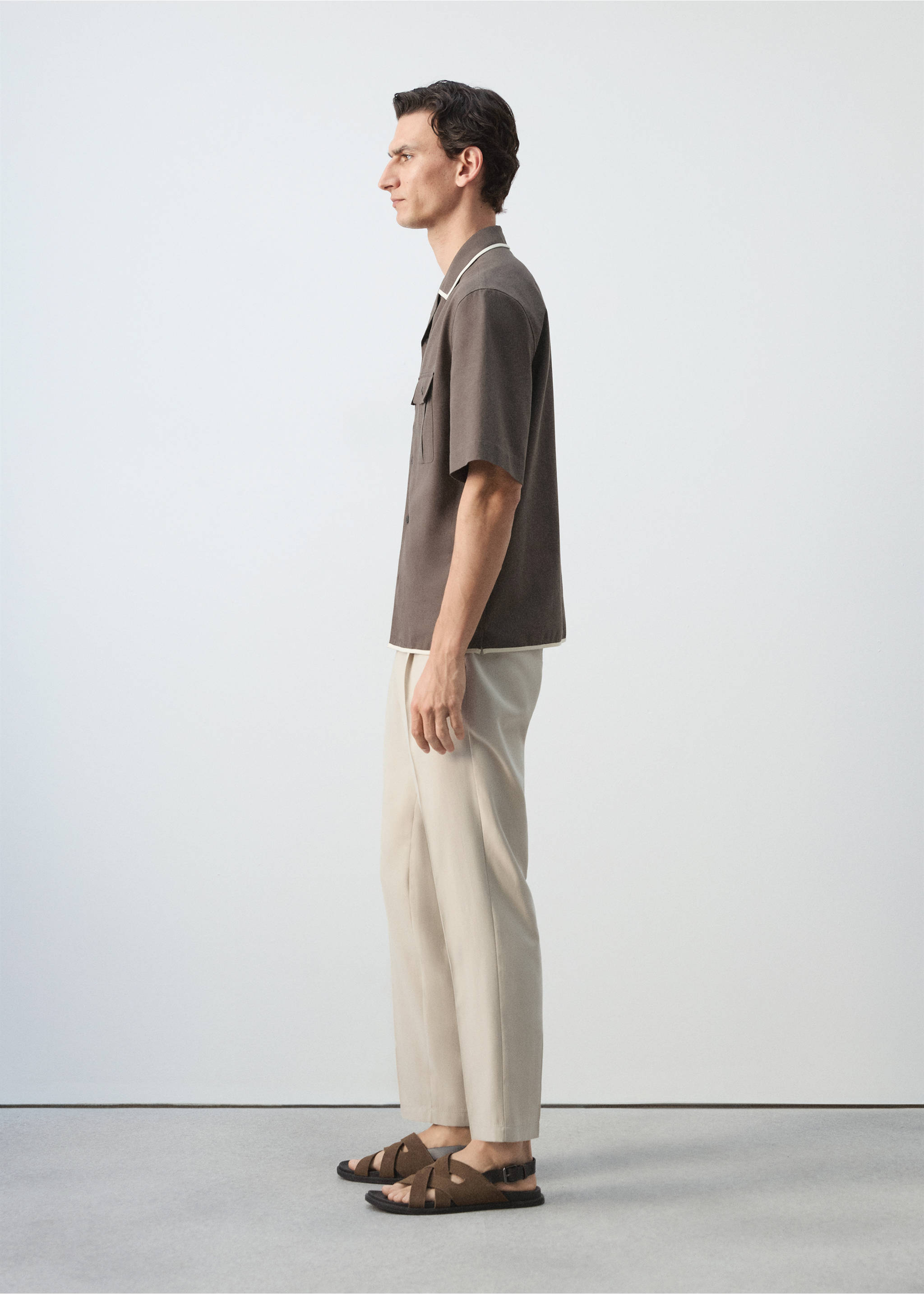 Camisa cotó lli coll bowling - Detall de l'article 2, Xocolata. Ref: 37061432-00.