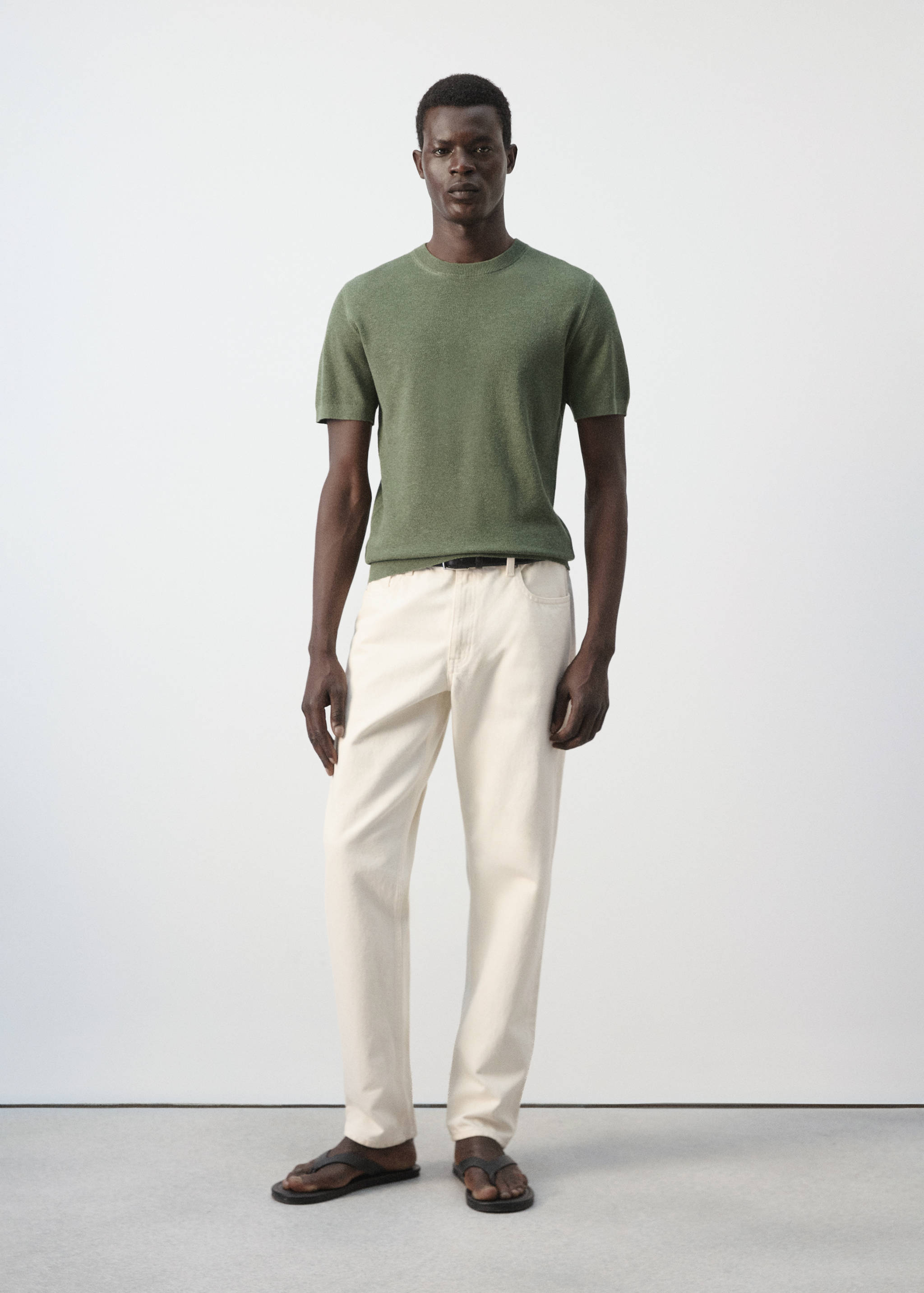 Regular fit t-shirt i trikå - Allmän bild