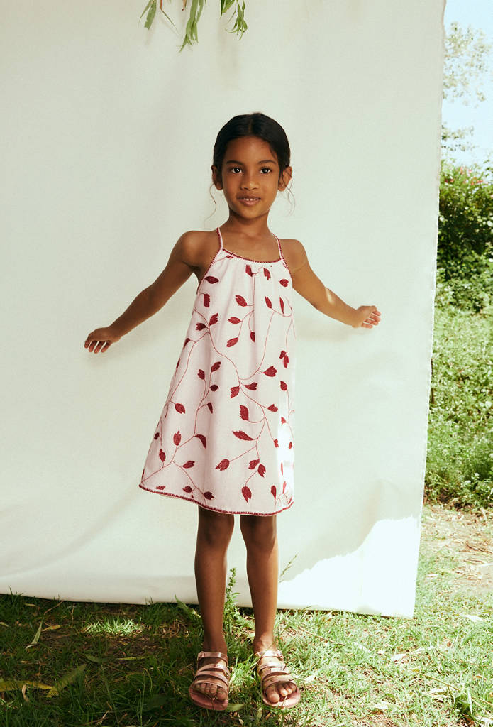 Floral embroidery dress — Ecru