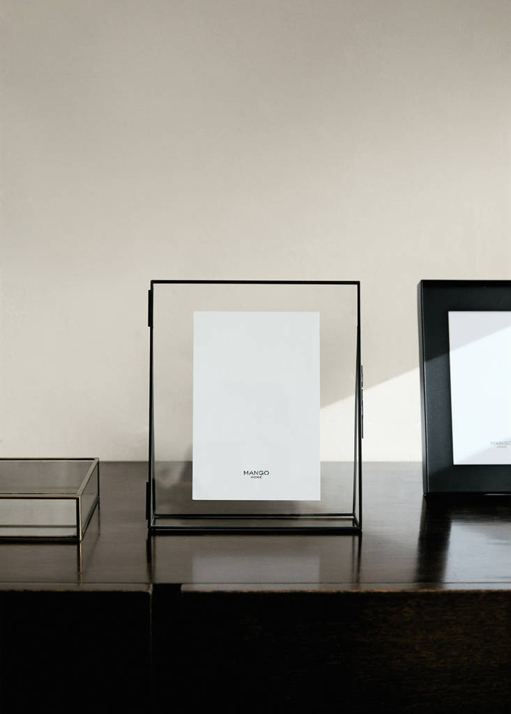 Medium photo frame with metal border — Black