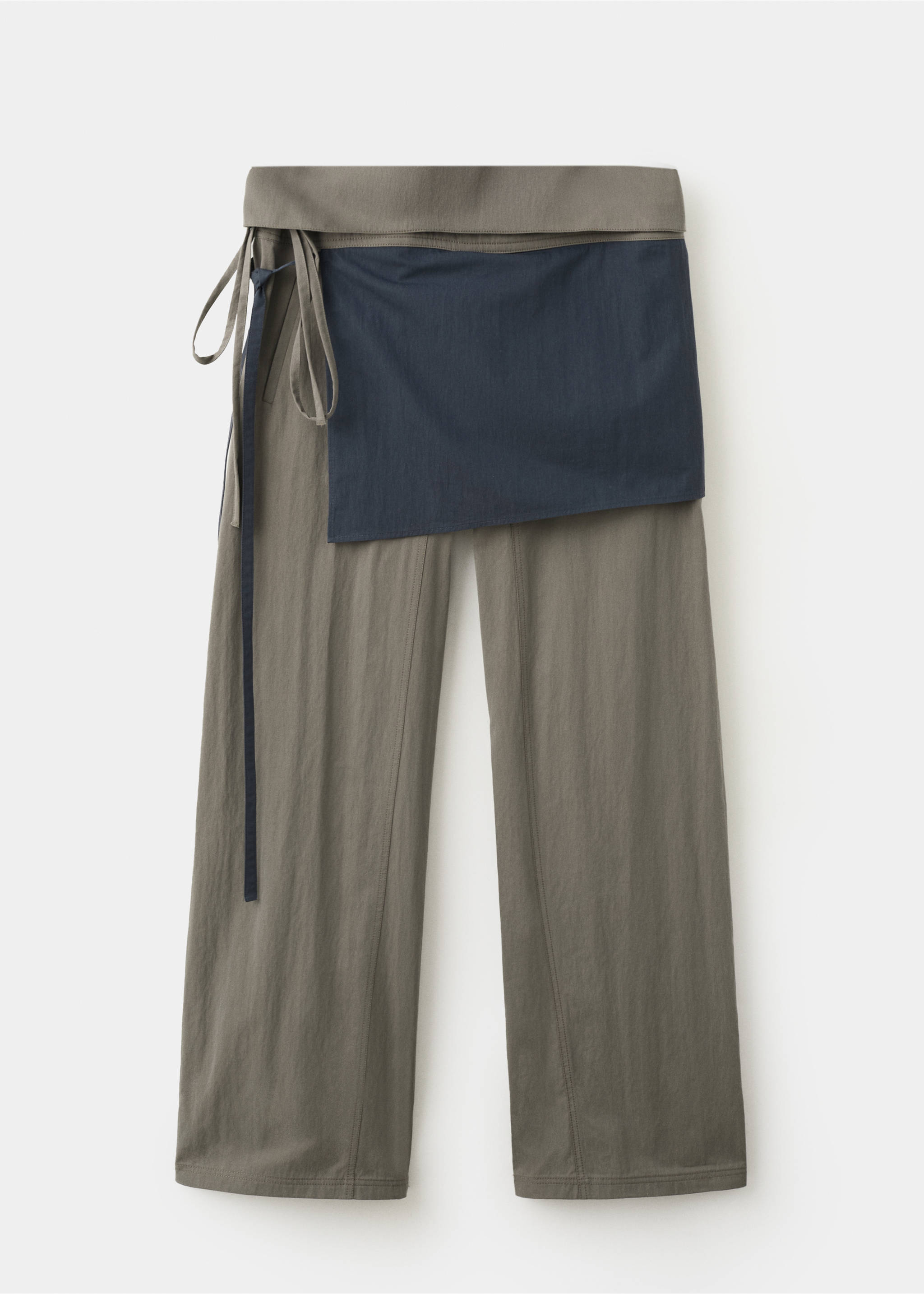 Straight-leg contrast trousers - Article without model, Grey. Ref: 37061451-00.
