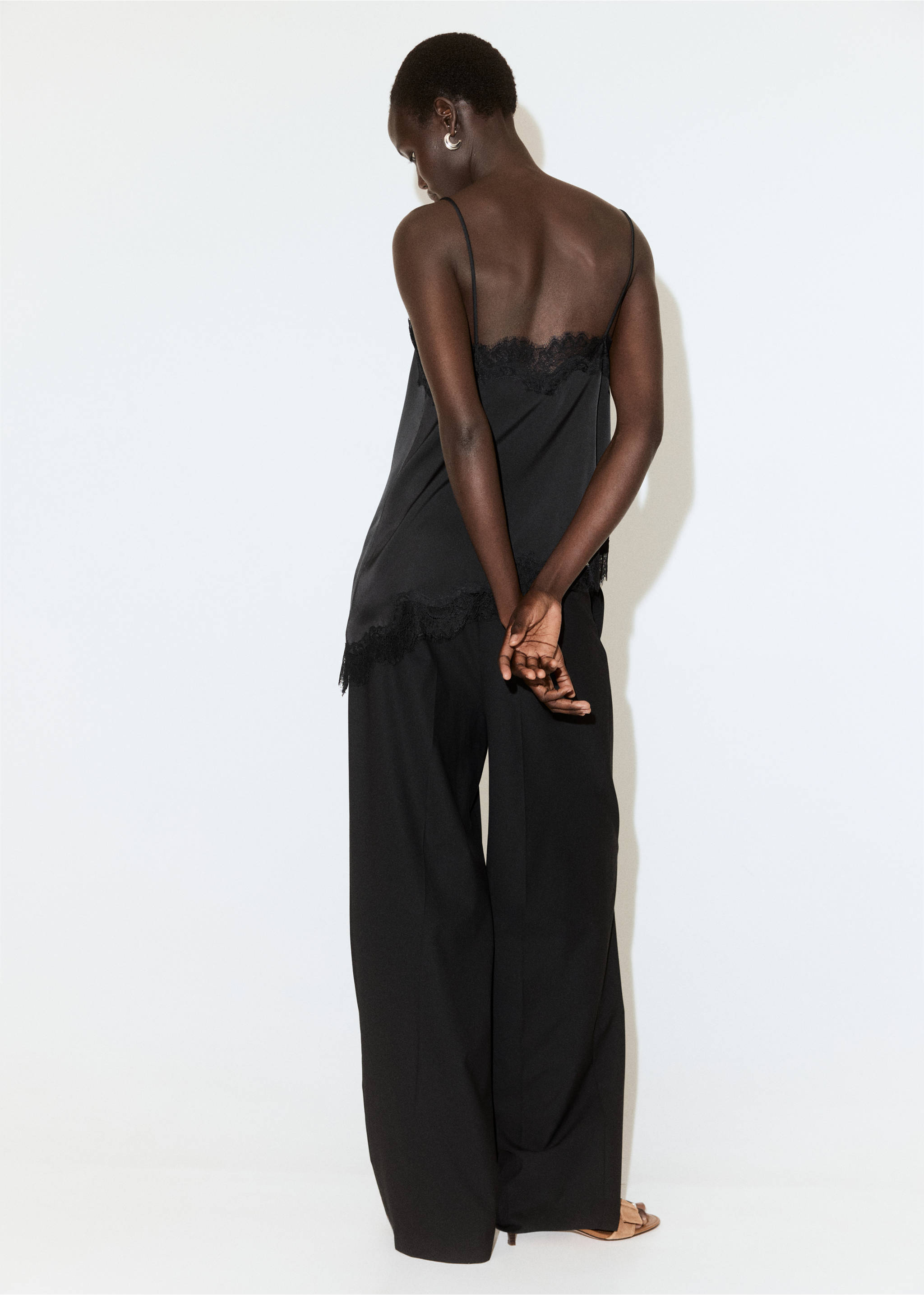 Asymmetric lace camisole top - Reverse of the article, Black. Ref: 37061457-00.