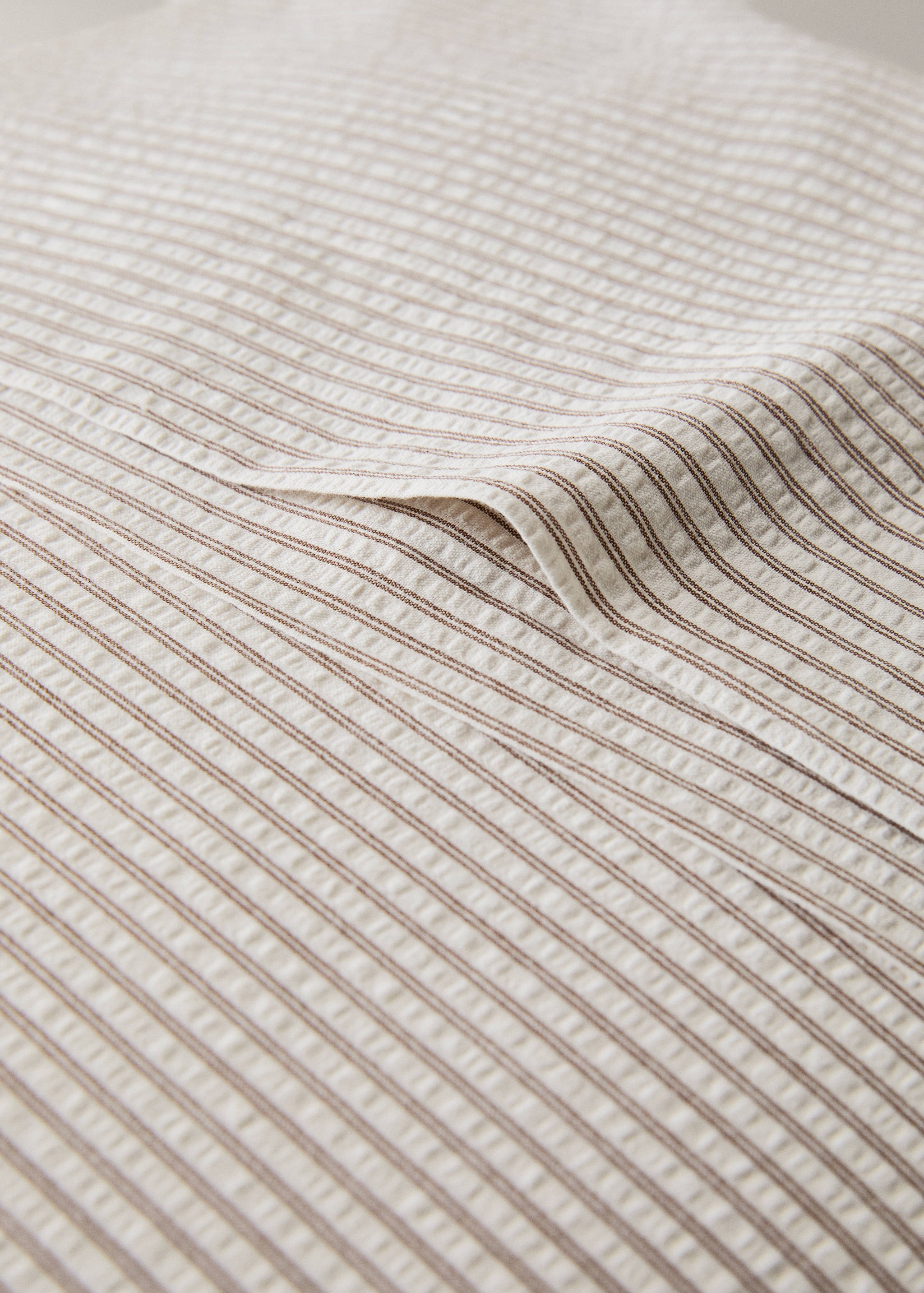 Seersucker cotton pillowcase with fine stripes 45x110 cm - Details of the article 1