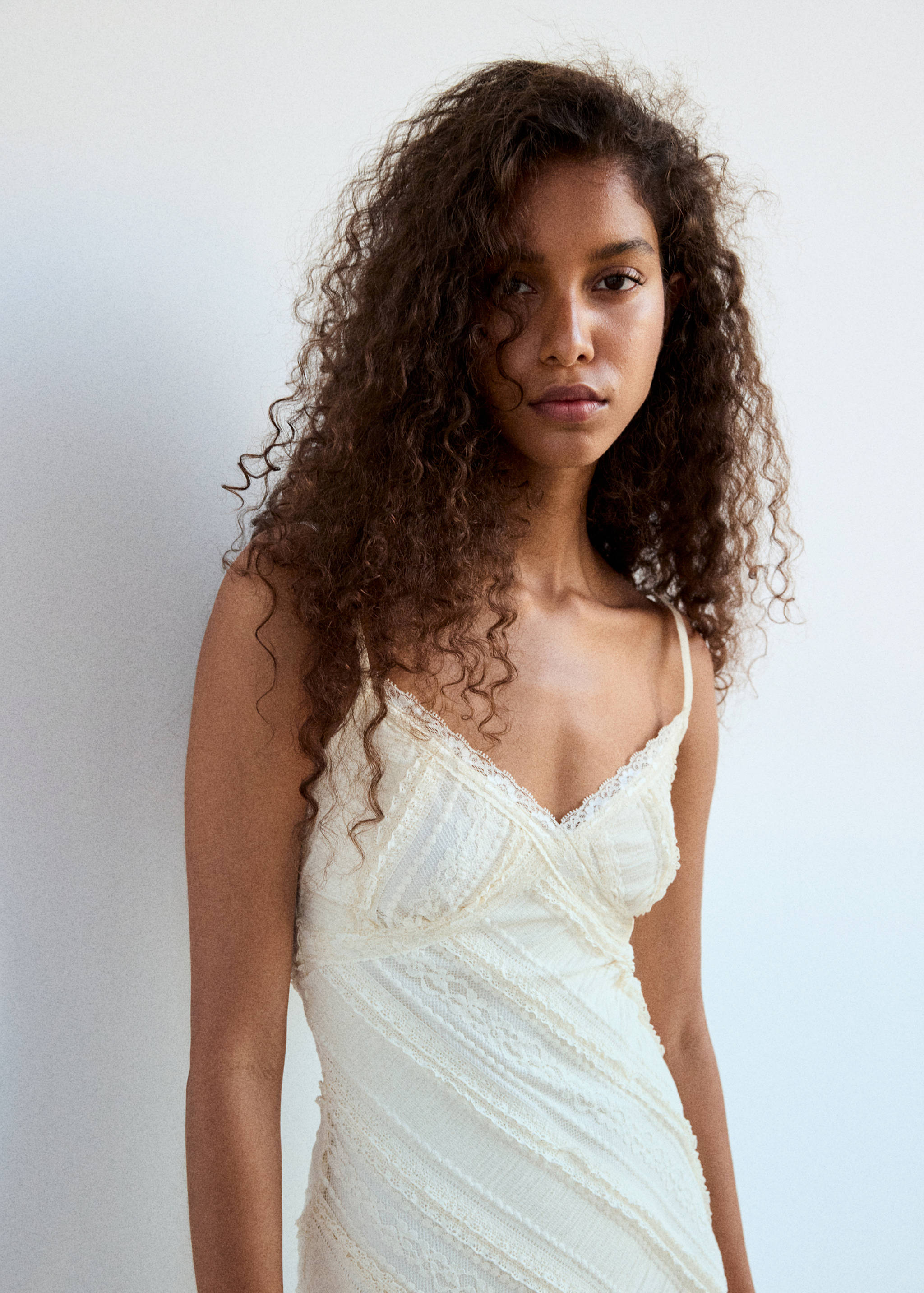 Asymmetric lace dress - Details of the article 1
