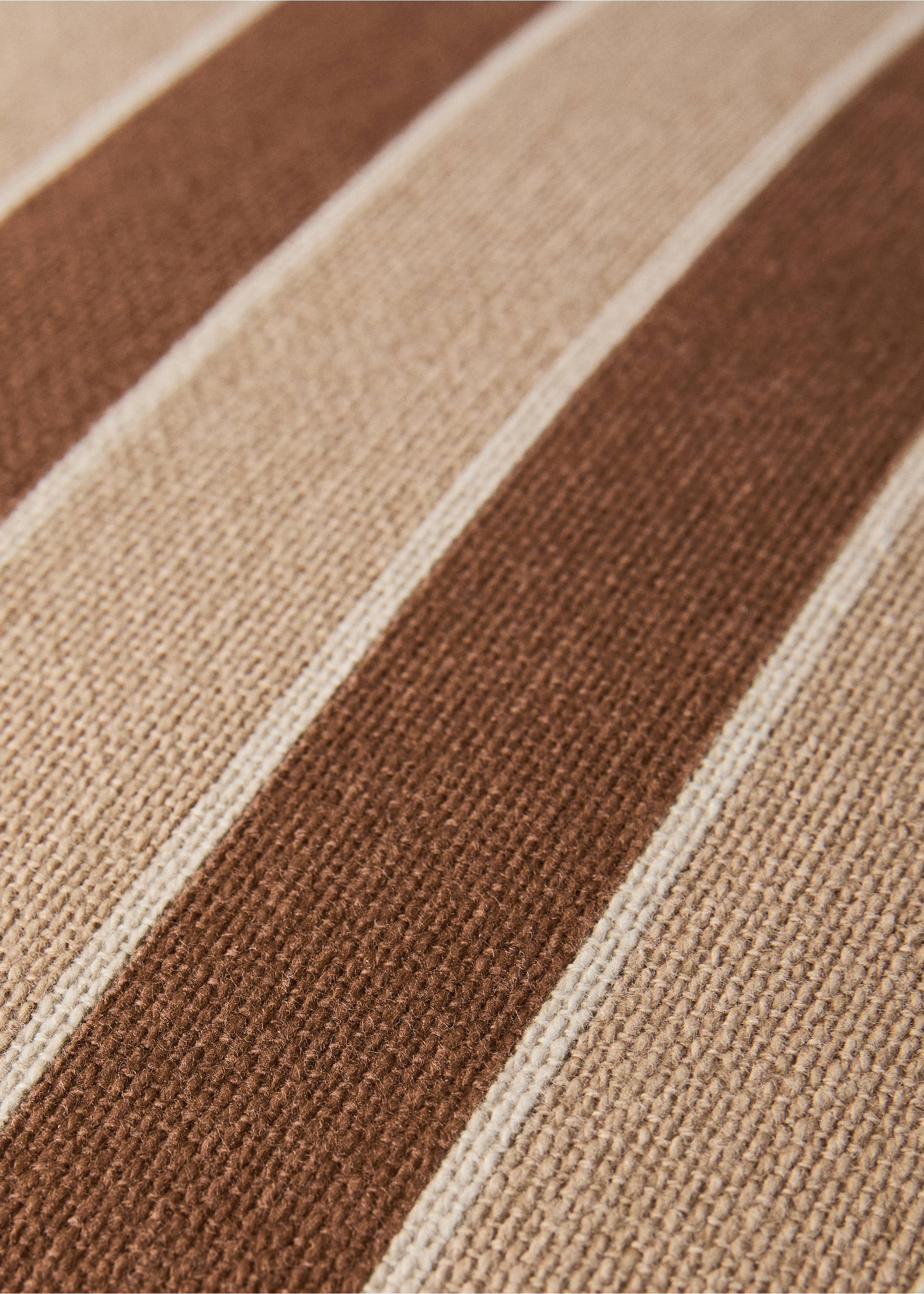 Cotton cushion cover with printed stripes 30x50 cm - Details of the article 3, Ochre. Ref: 37061467-00.