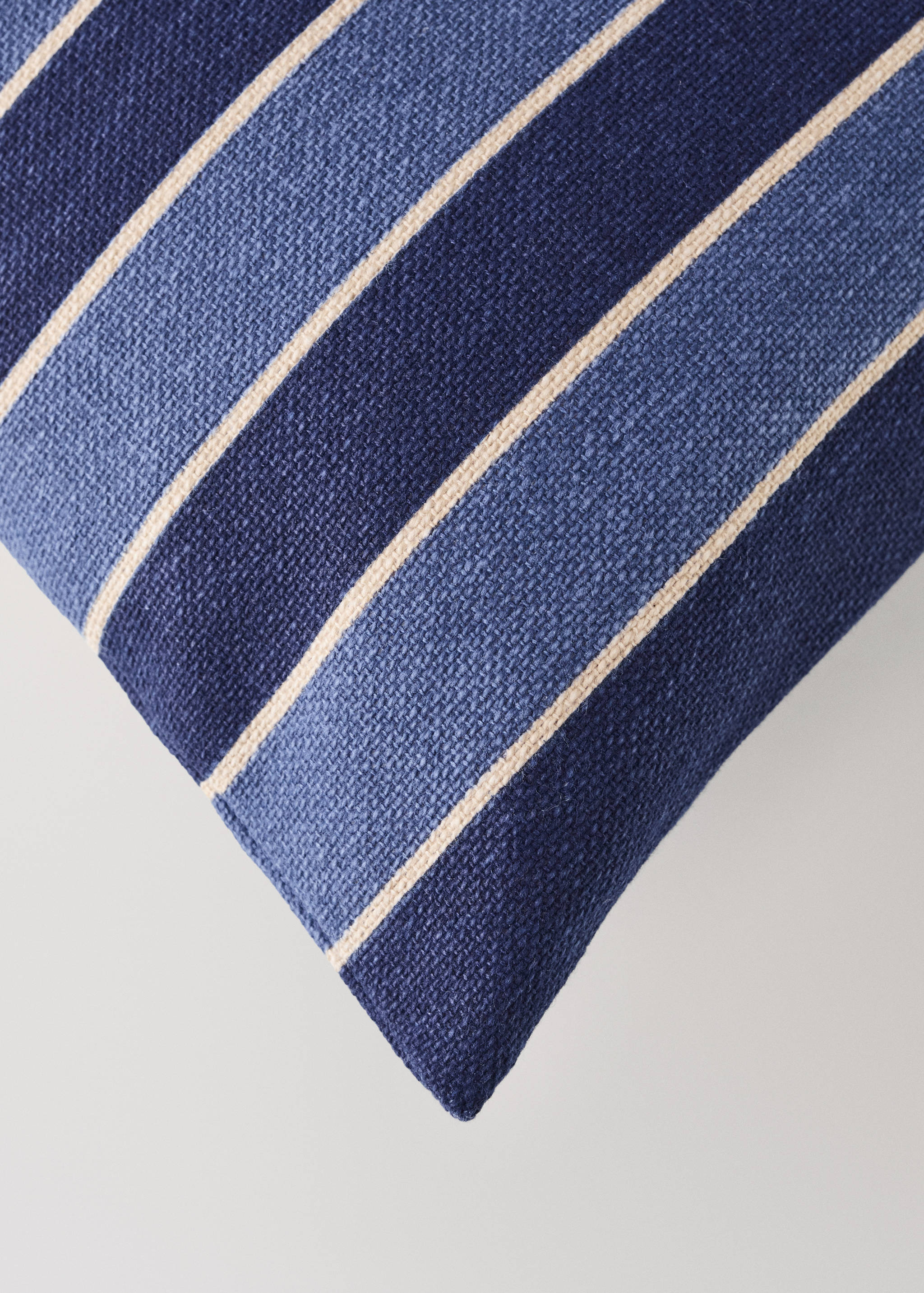 Cotton cushion cover with printed stripes 30x50 cm - Details of the article 1