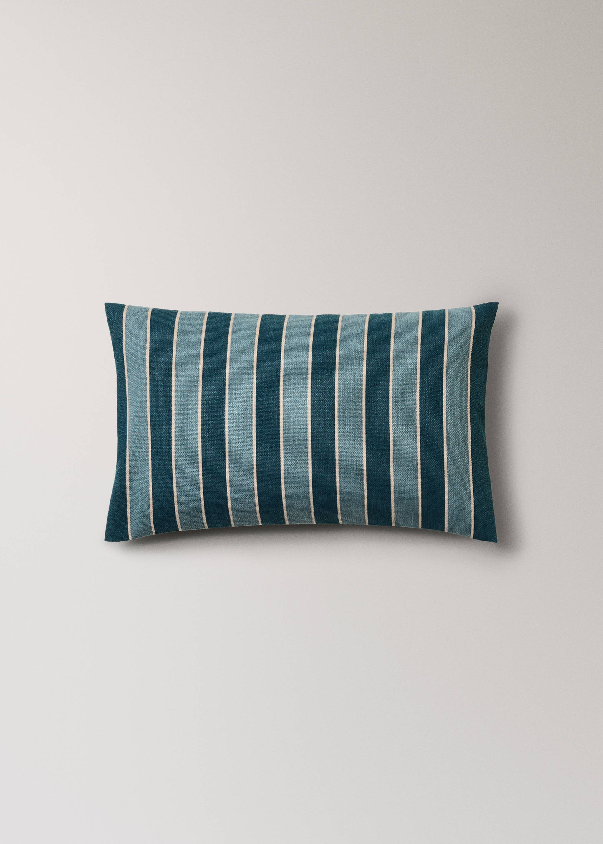 Cotton cushion cover with printed stripes 30x50 cm - Article without model