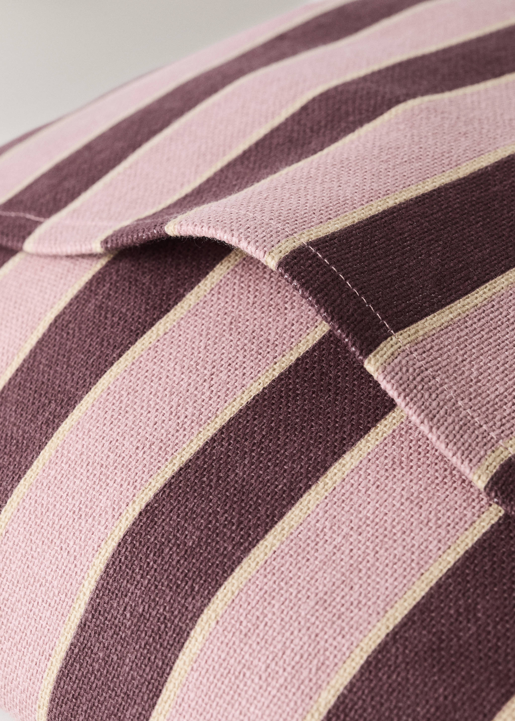Cotton cushion cover with printed stripes 30x50 cm - Details of the article 2