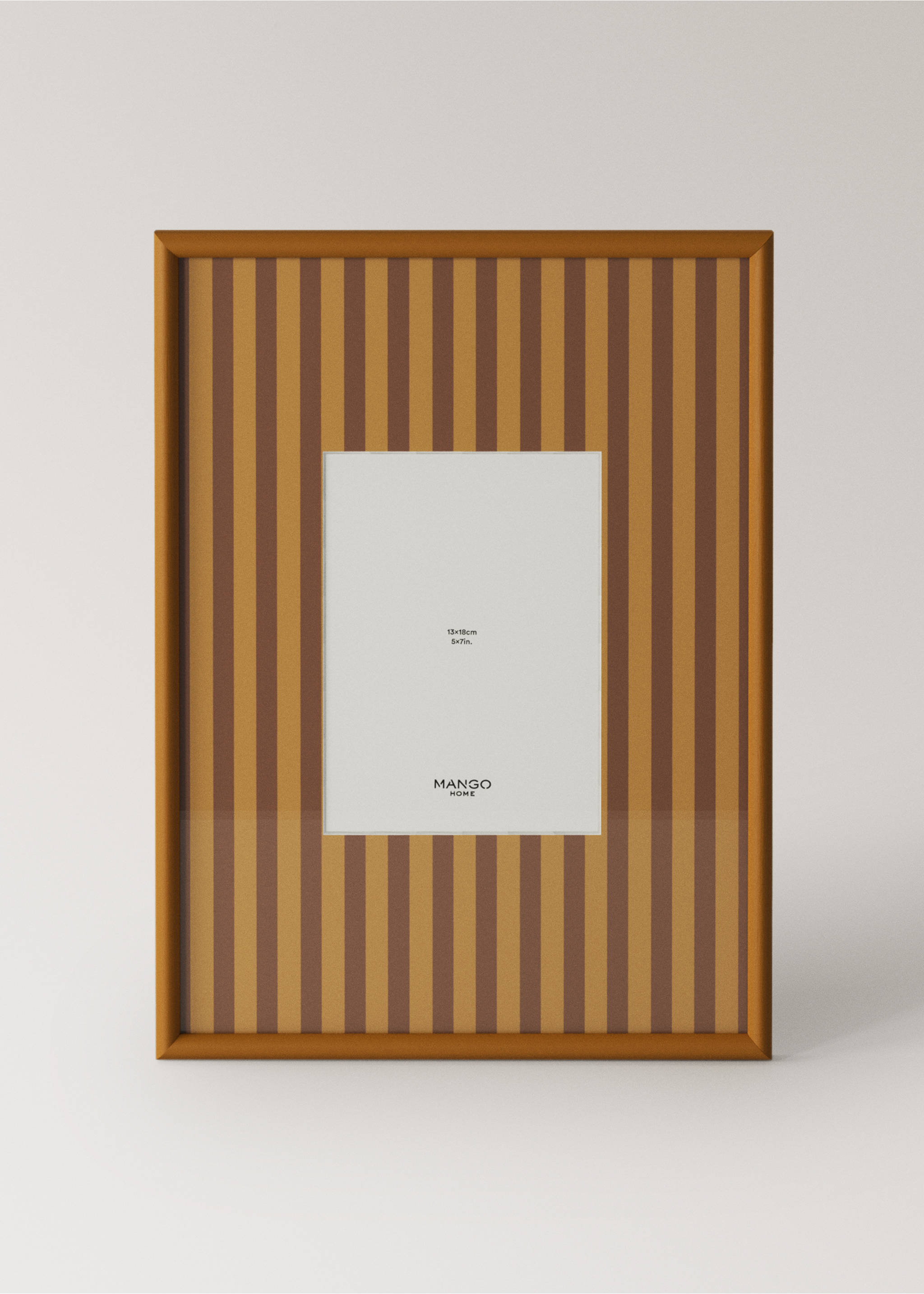 Medium-sized wooden frame with a striped design - Article without model, Ochre. Ref: 37061495-00.