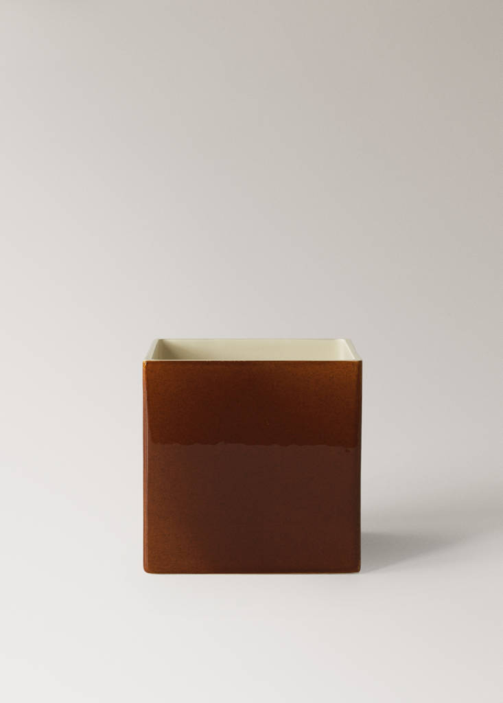 Small 100% ceramic vase — Brown