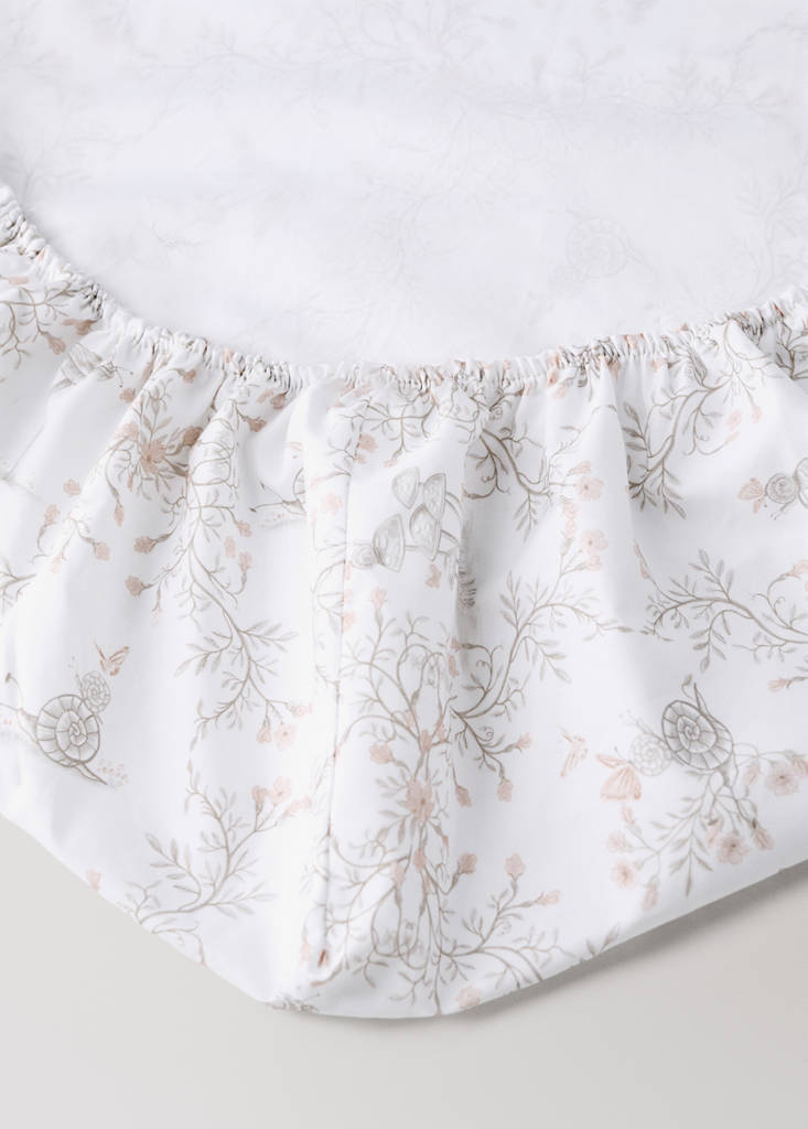 Printed 100% cotton percale cot fitted sheet — Nude